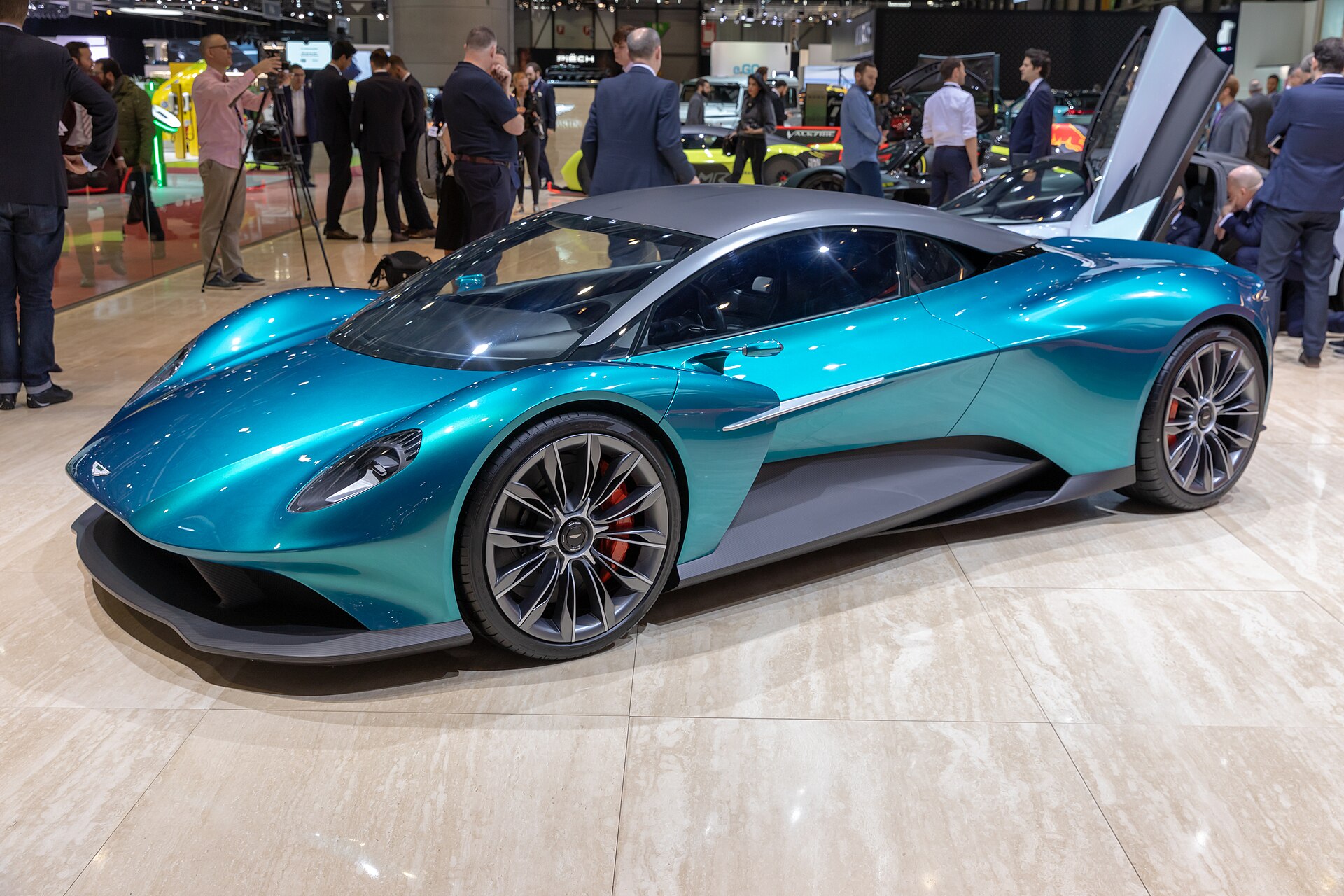 Aston Martin Vanquish Vision Concept