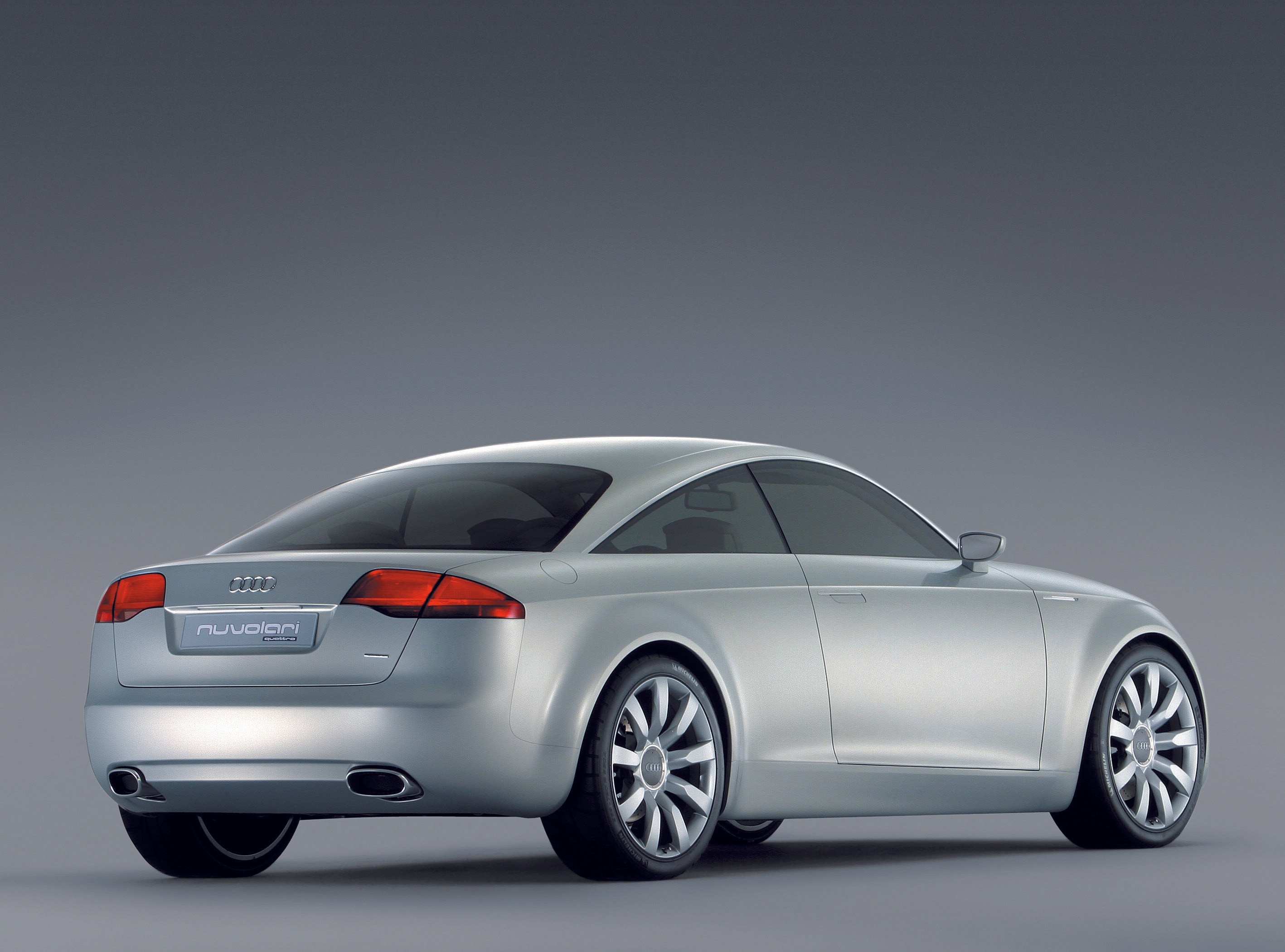 Concepto Audi Nuvolari quattro (2003)