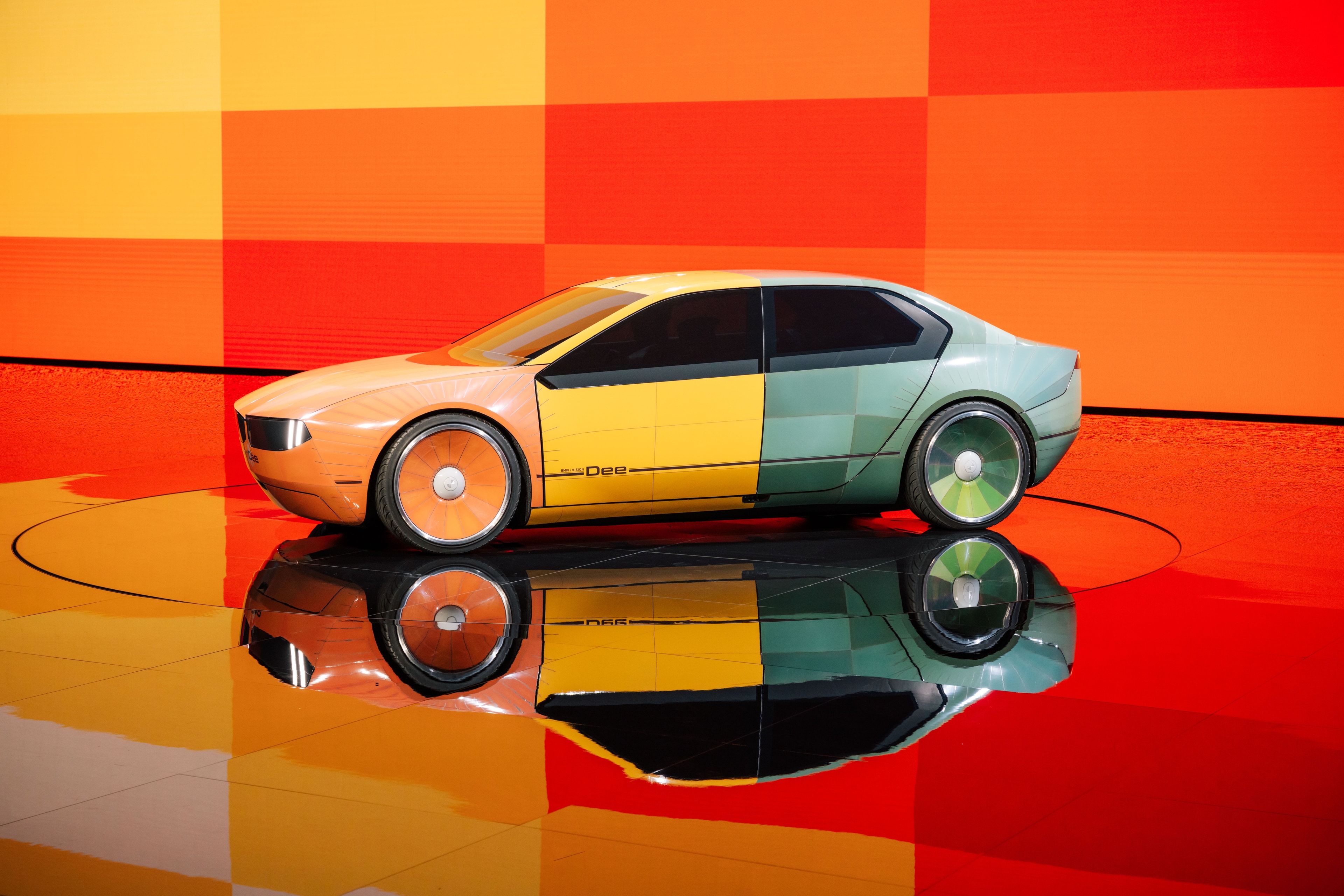 BMW i Vision Dee