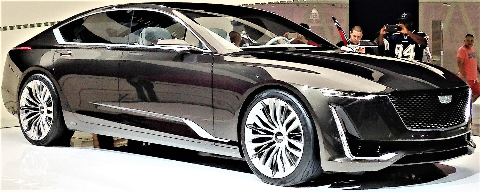 Cadillac Escala