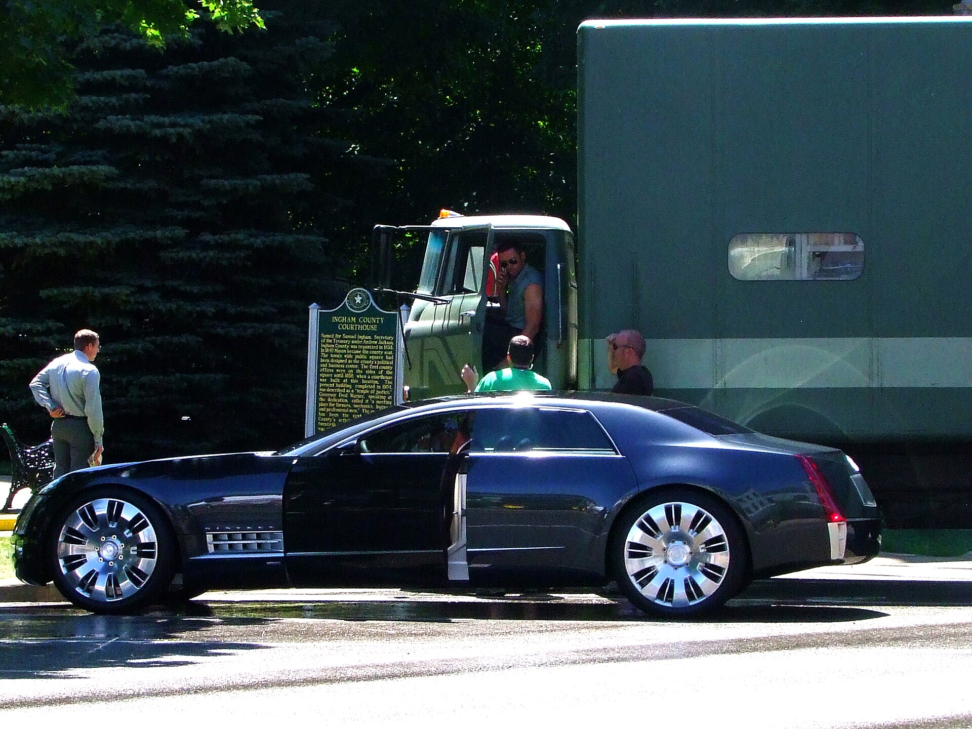 Cadillac Sixteen
