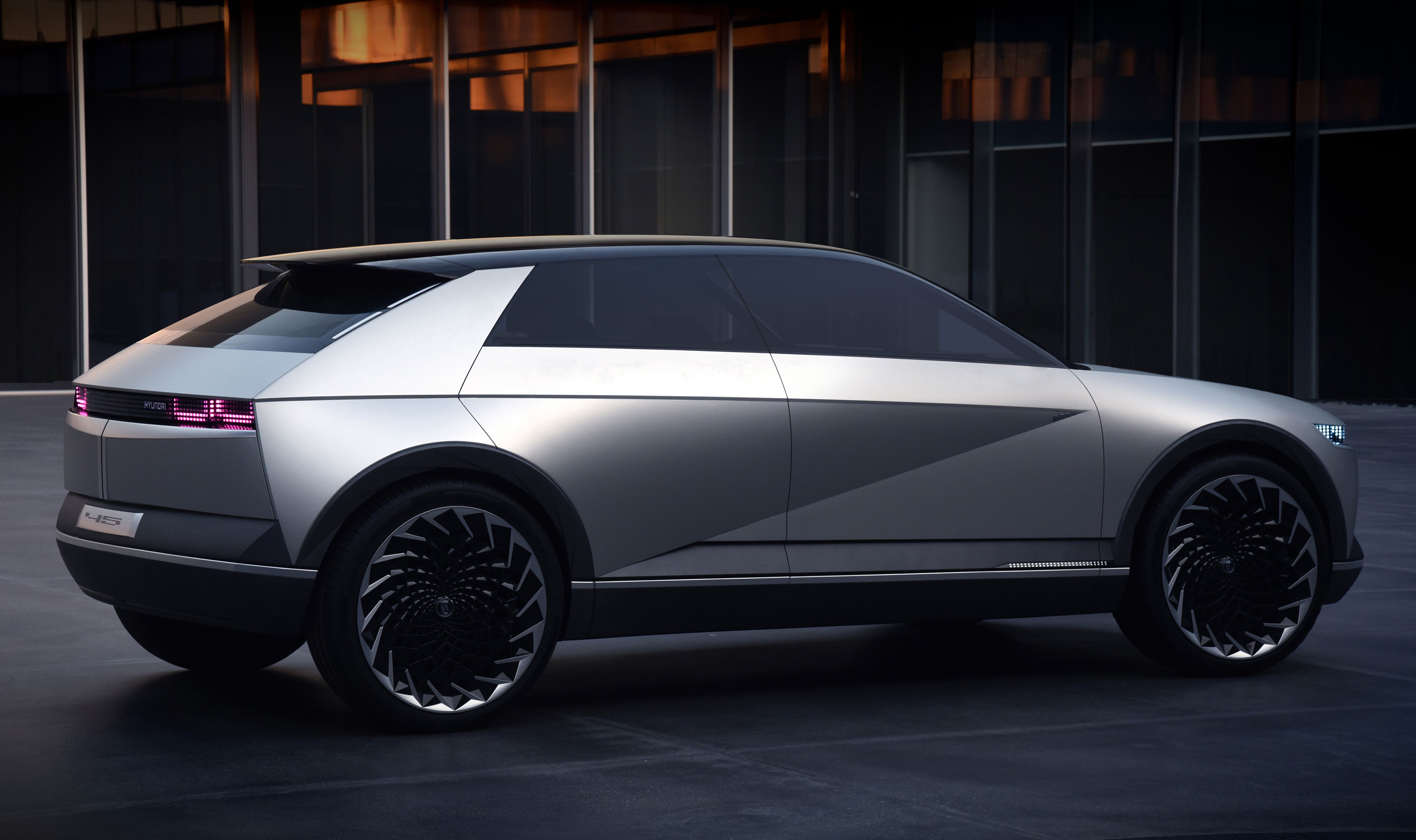 Hyundai 45