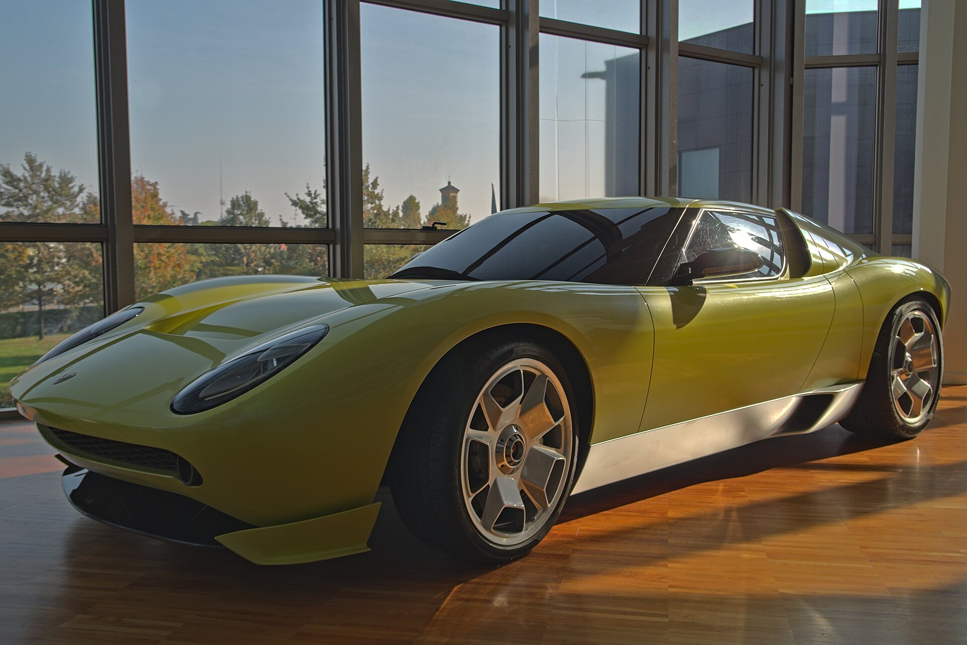 Lamborghini Miura Concept