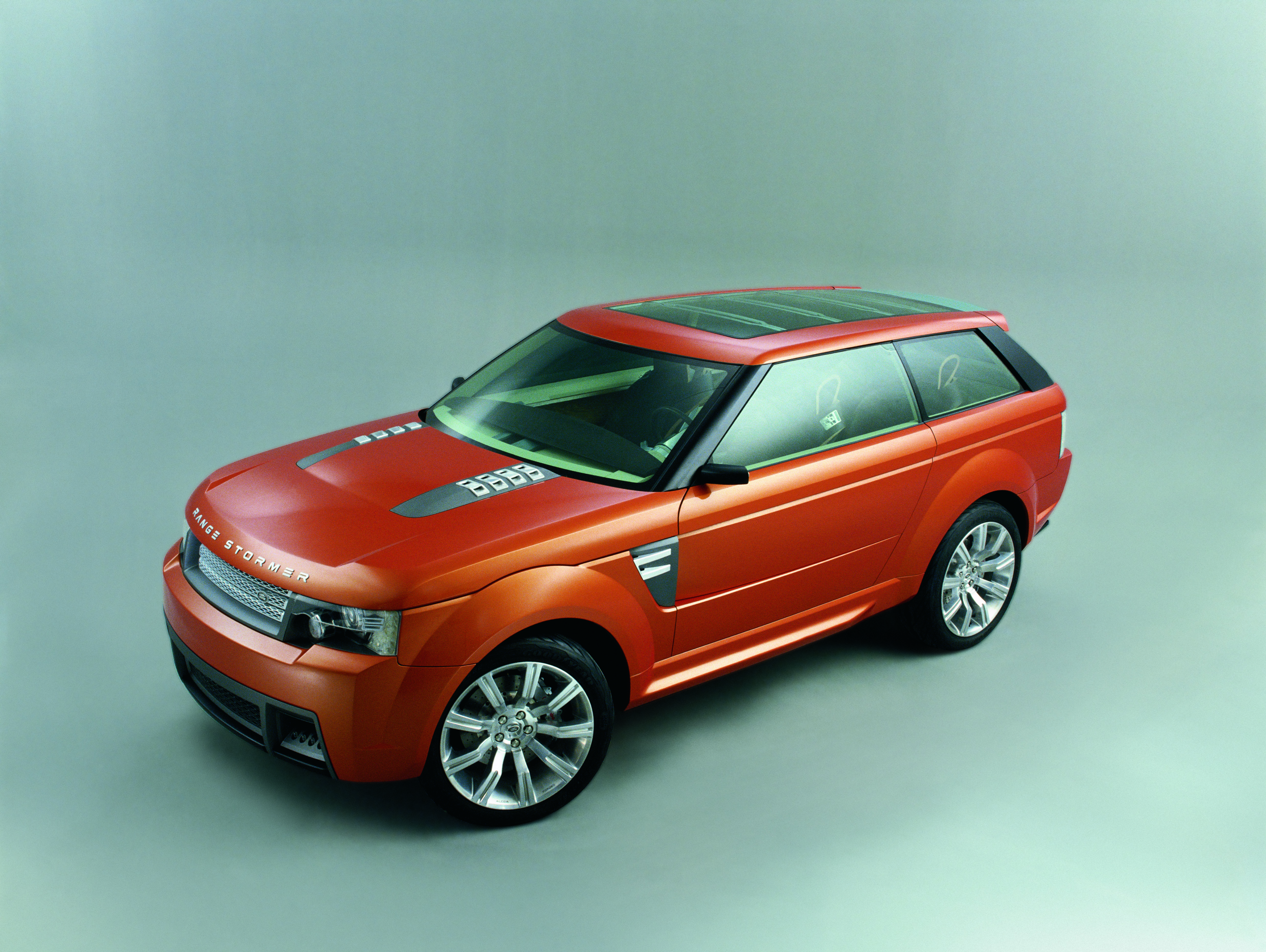 Land Rover Range Stormer