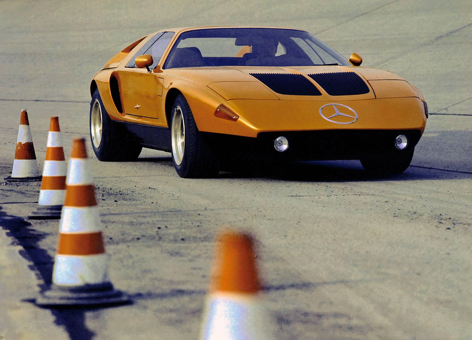 Mercedes-Benz C 111-II on the Untertuerkheim test track, March 1970