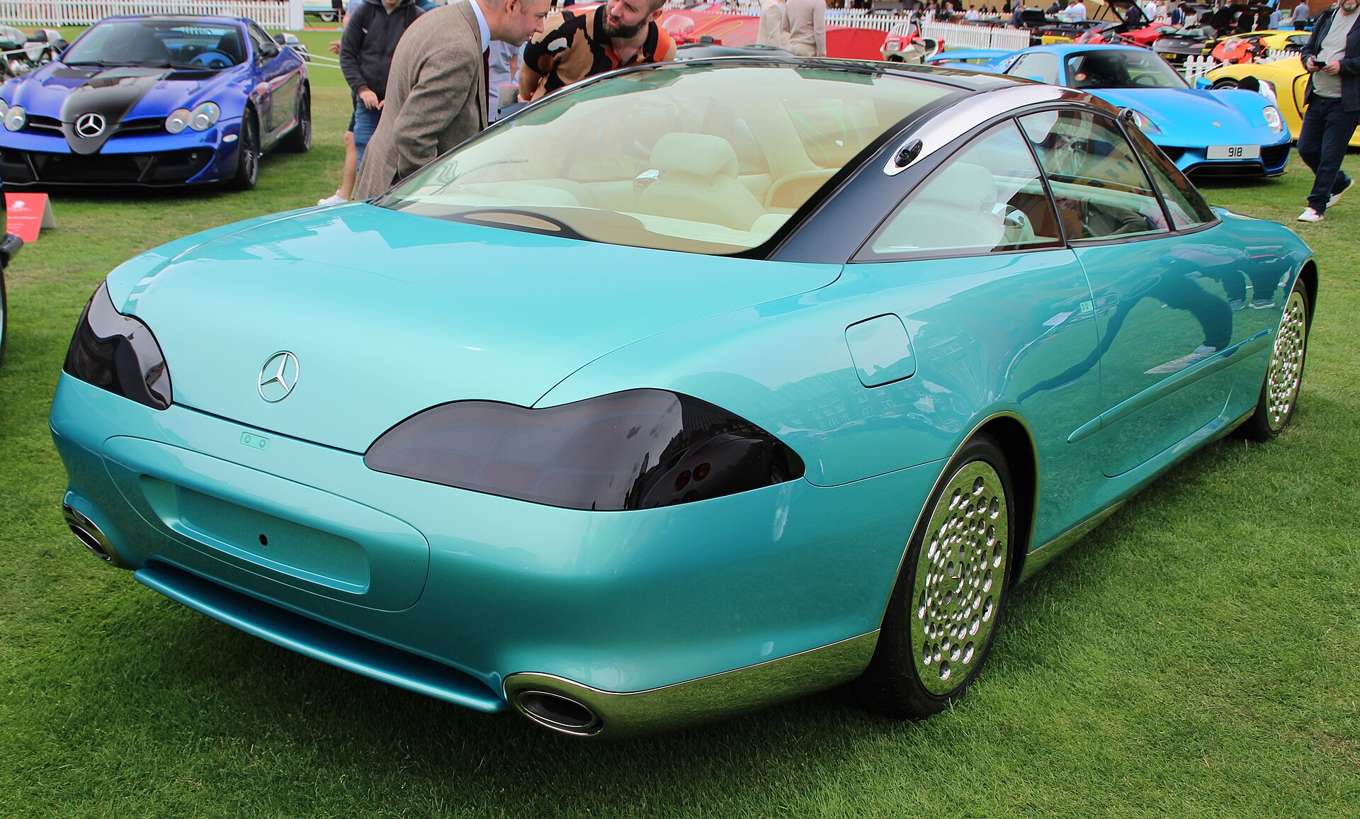 Mercedes-Benz F200 Imagination