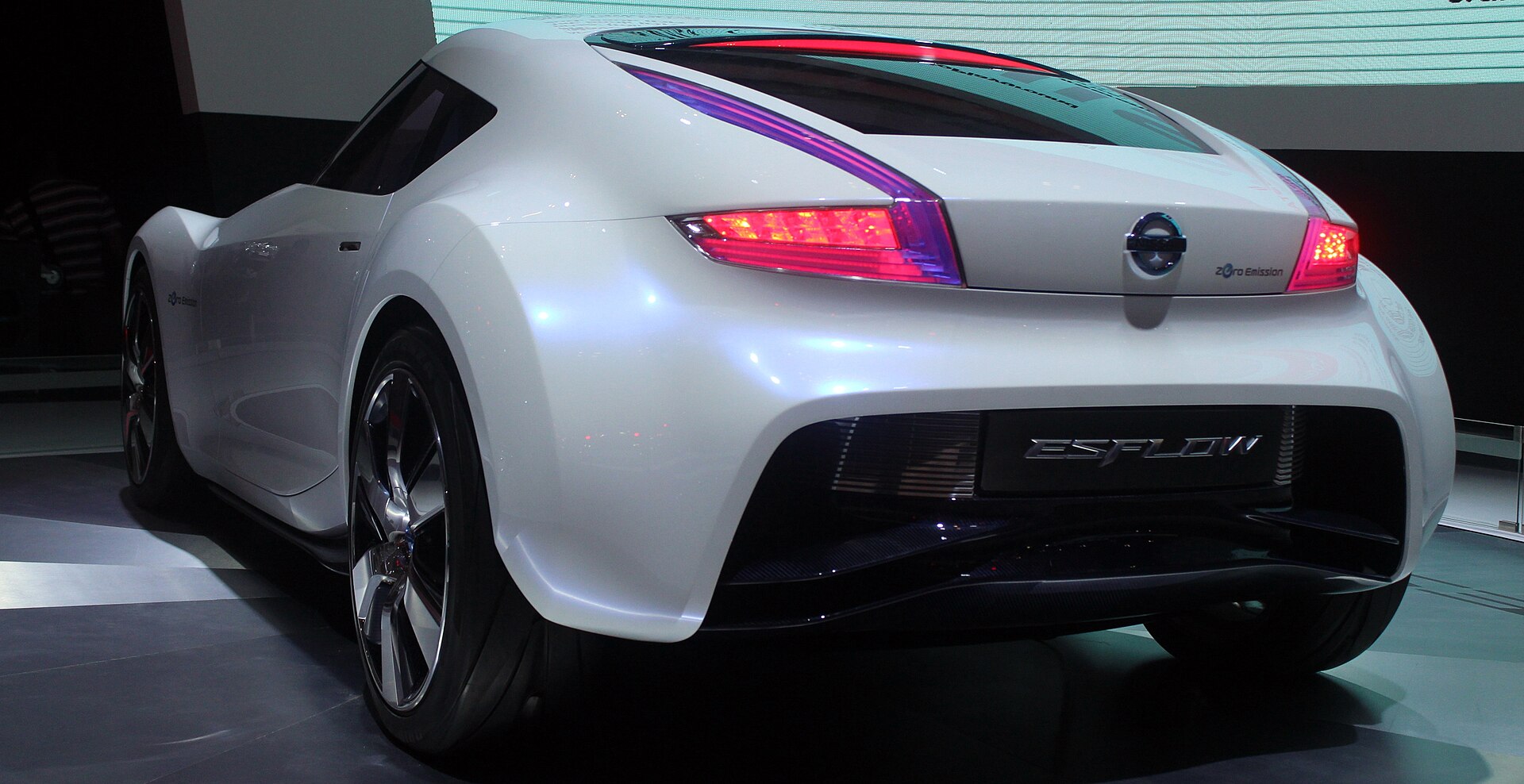 Nissan Esflow Concept