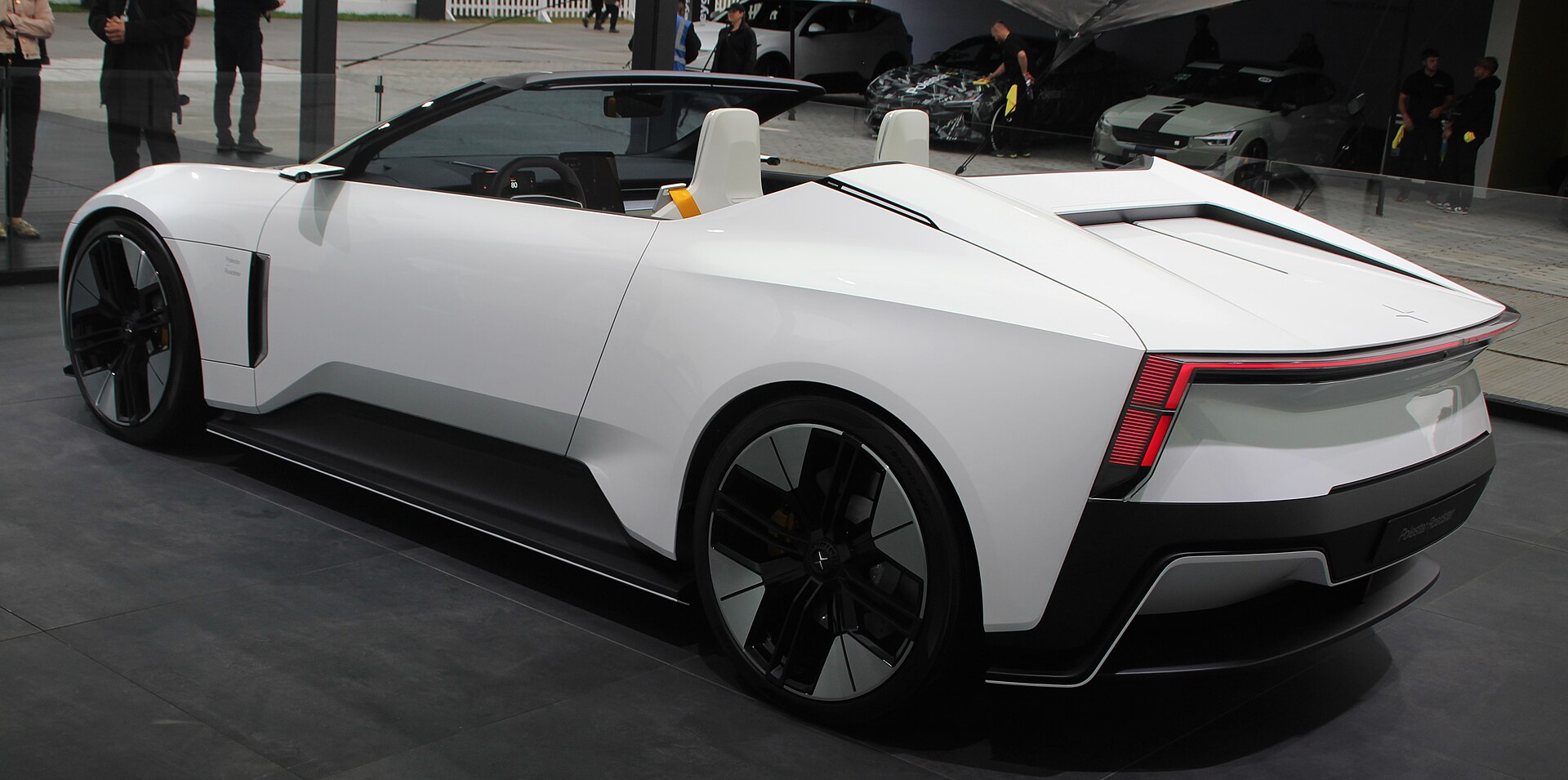 Polestar O2
