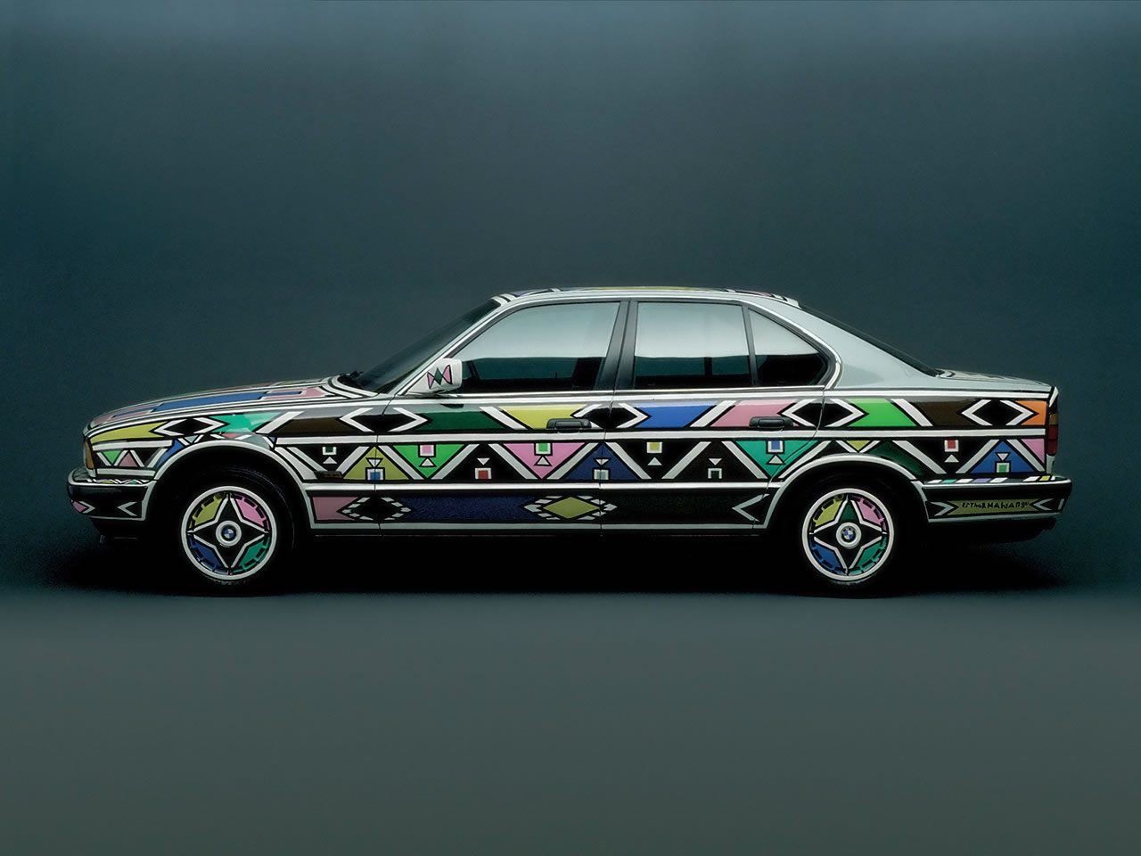 Esther Mahlangu BMW 525i Art Car #12 (1991), side view
