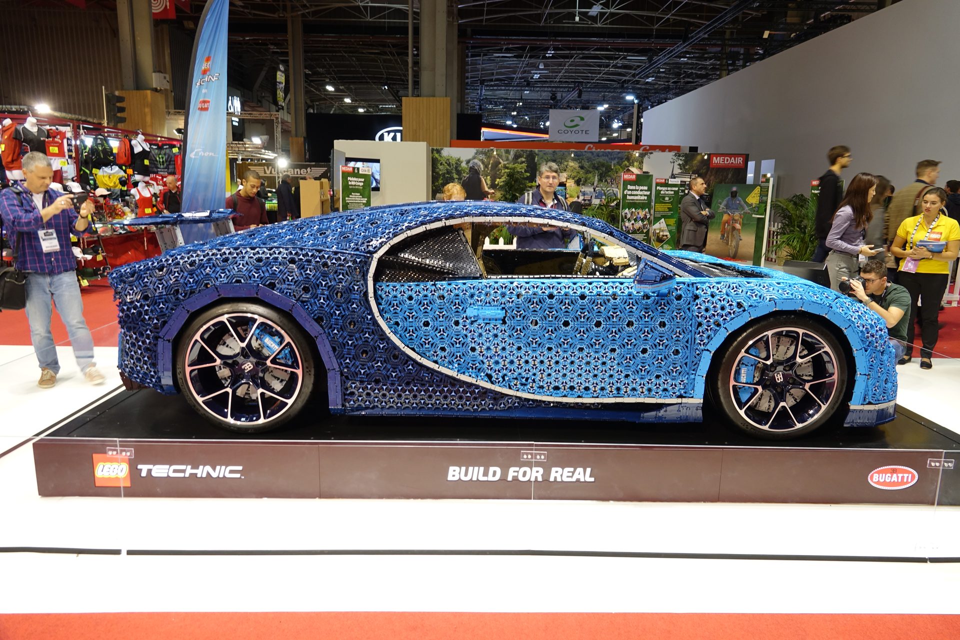 Life-Size LEGO Technic Chiron: Bugatti x LEGO Technic, 2018, photo 5