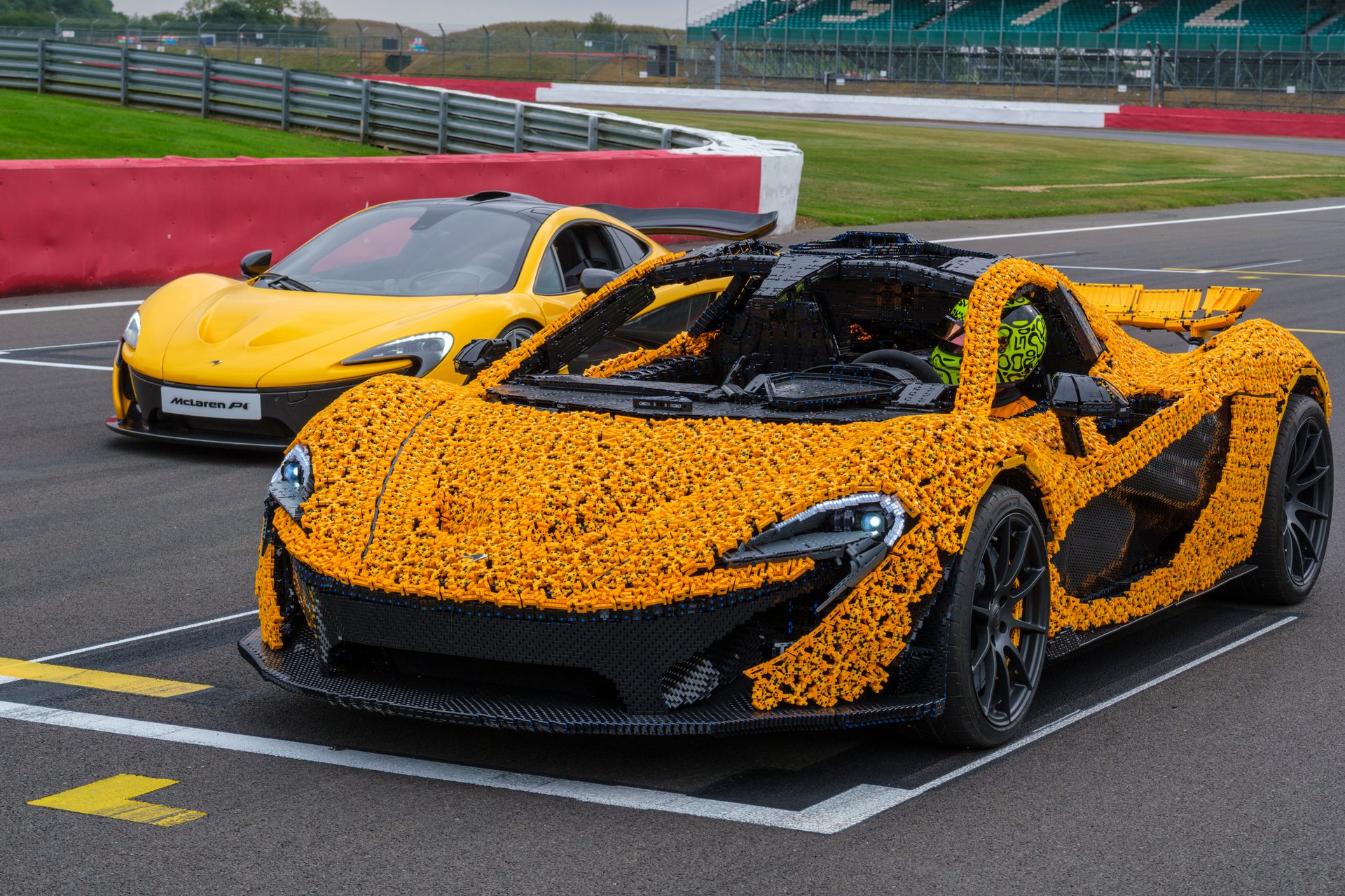 Life-Size LEGO Technic P1: McLaren x LEGO Technic, 2024, photo 3
