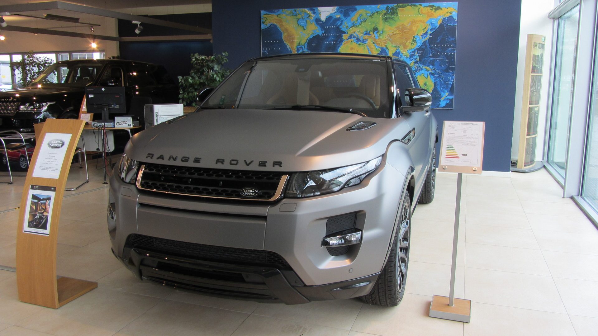 Land Rover Range Rover Evoque Special Edition by Victoria Beckham