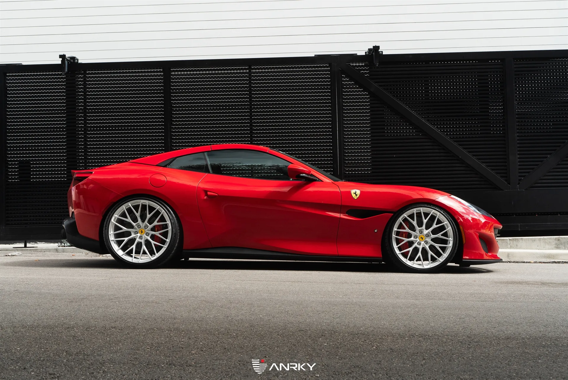 Anrky AN10 SeriesONE Monoblock on Ferrari Portofino, photo 3