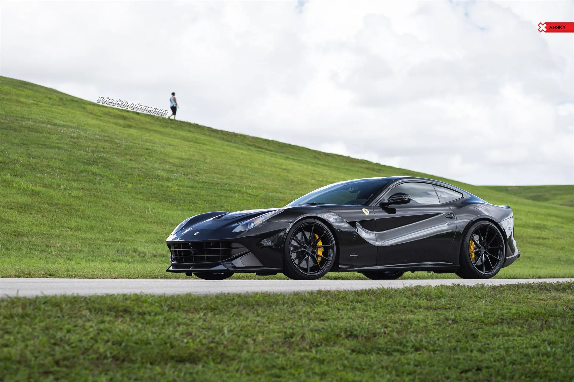 Anrky AN12 SeriesONE Monoblock on Ferrari F12 F152