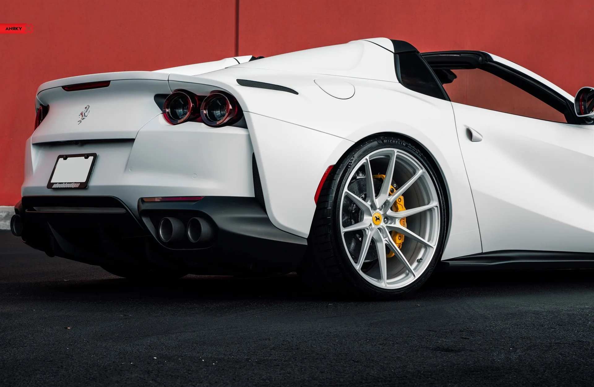Anrky AN12 SeriesONE on Ferrari 812 F152M, photo 3