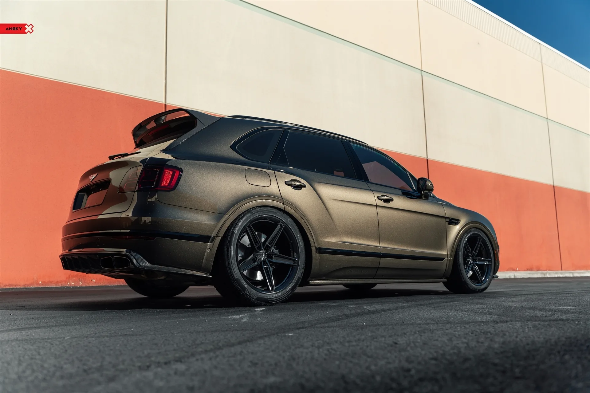 Anrky AN15 SeriesONE on Bentley Bentayga.1