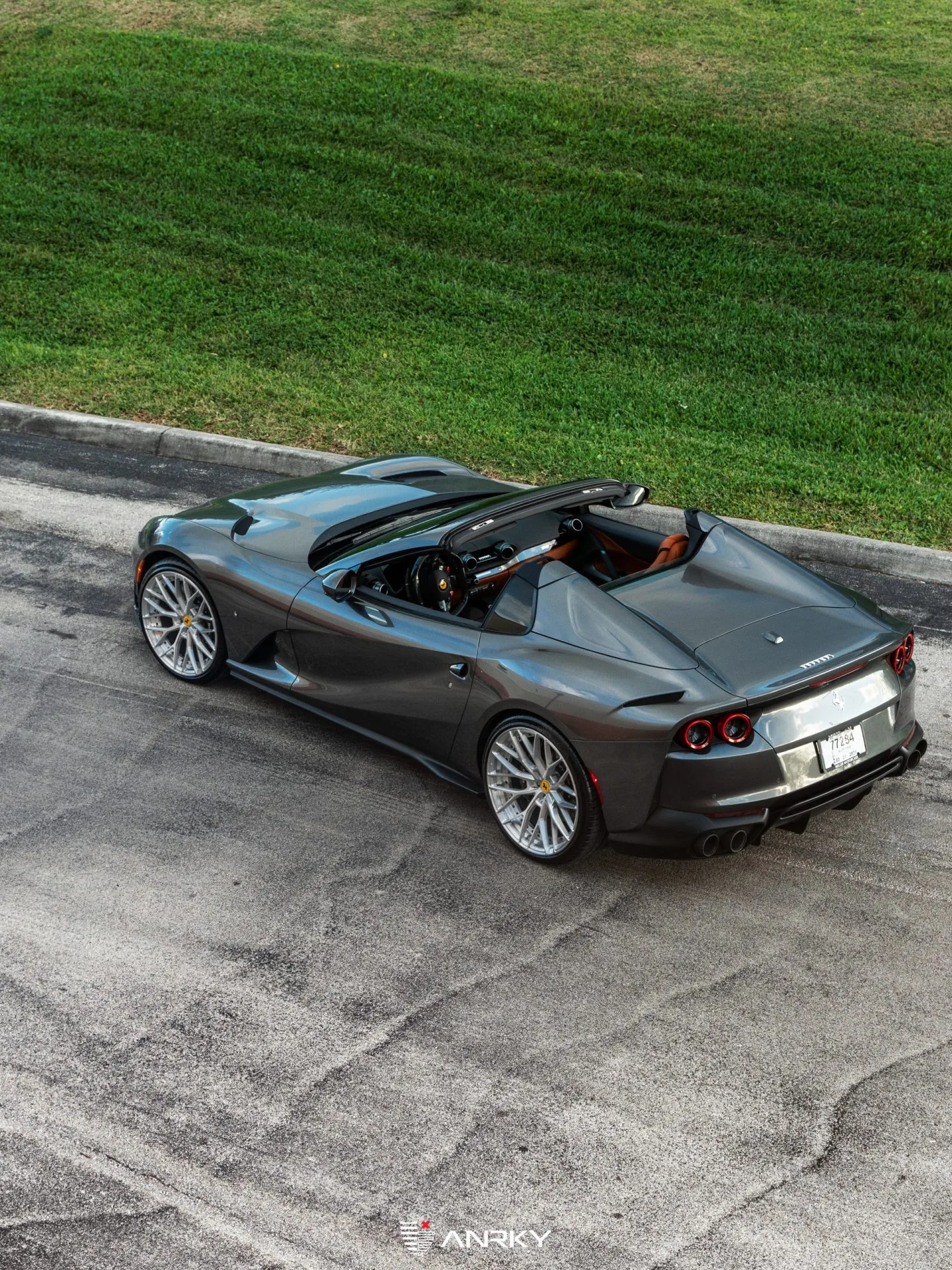 Anrky AN20 SeriesTWO on Ferrari 812 F152M