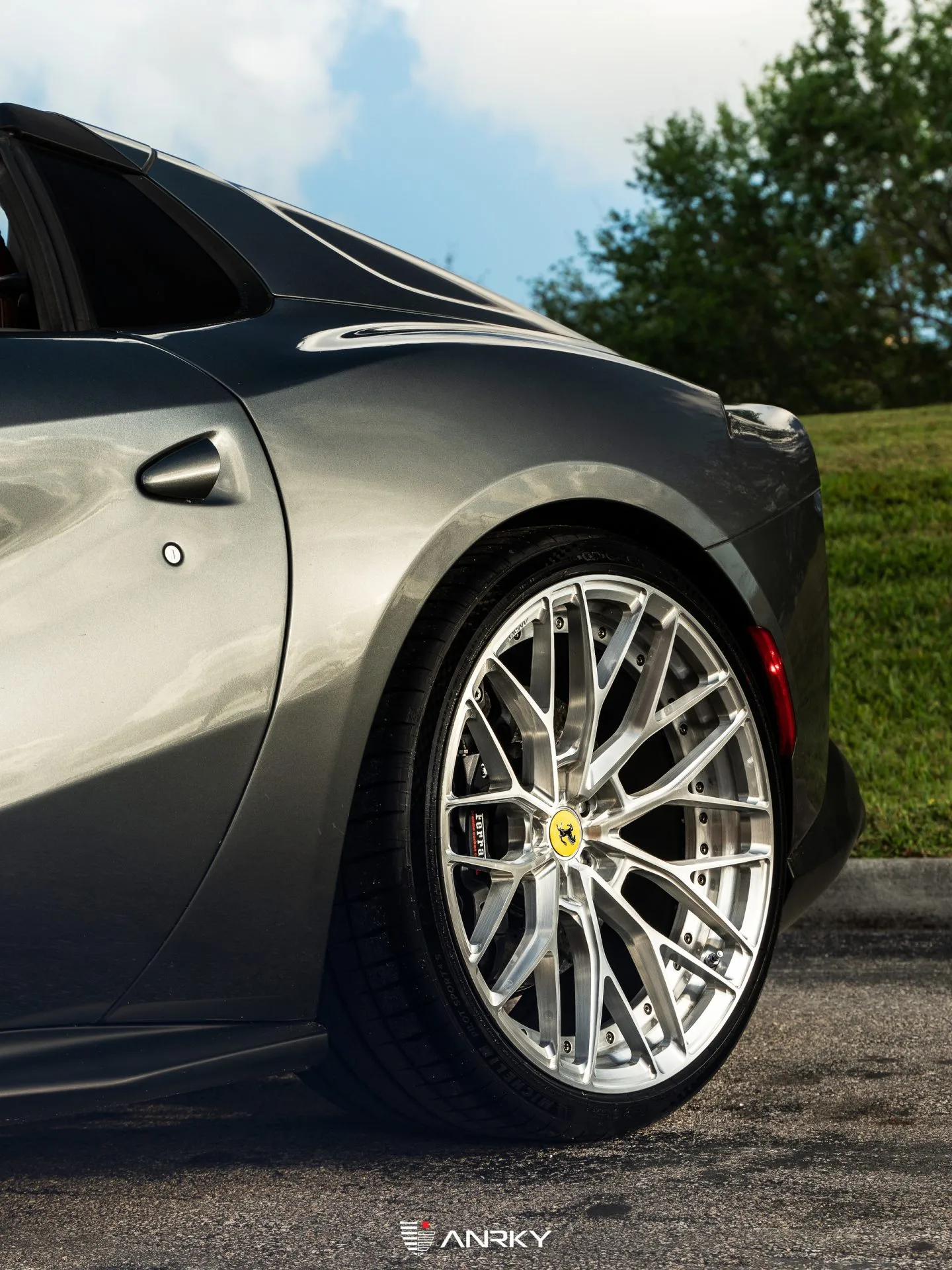 Anrky AN20 SeriesTWO on Ferrari 812 F152M, photo 4