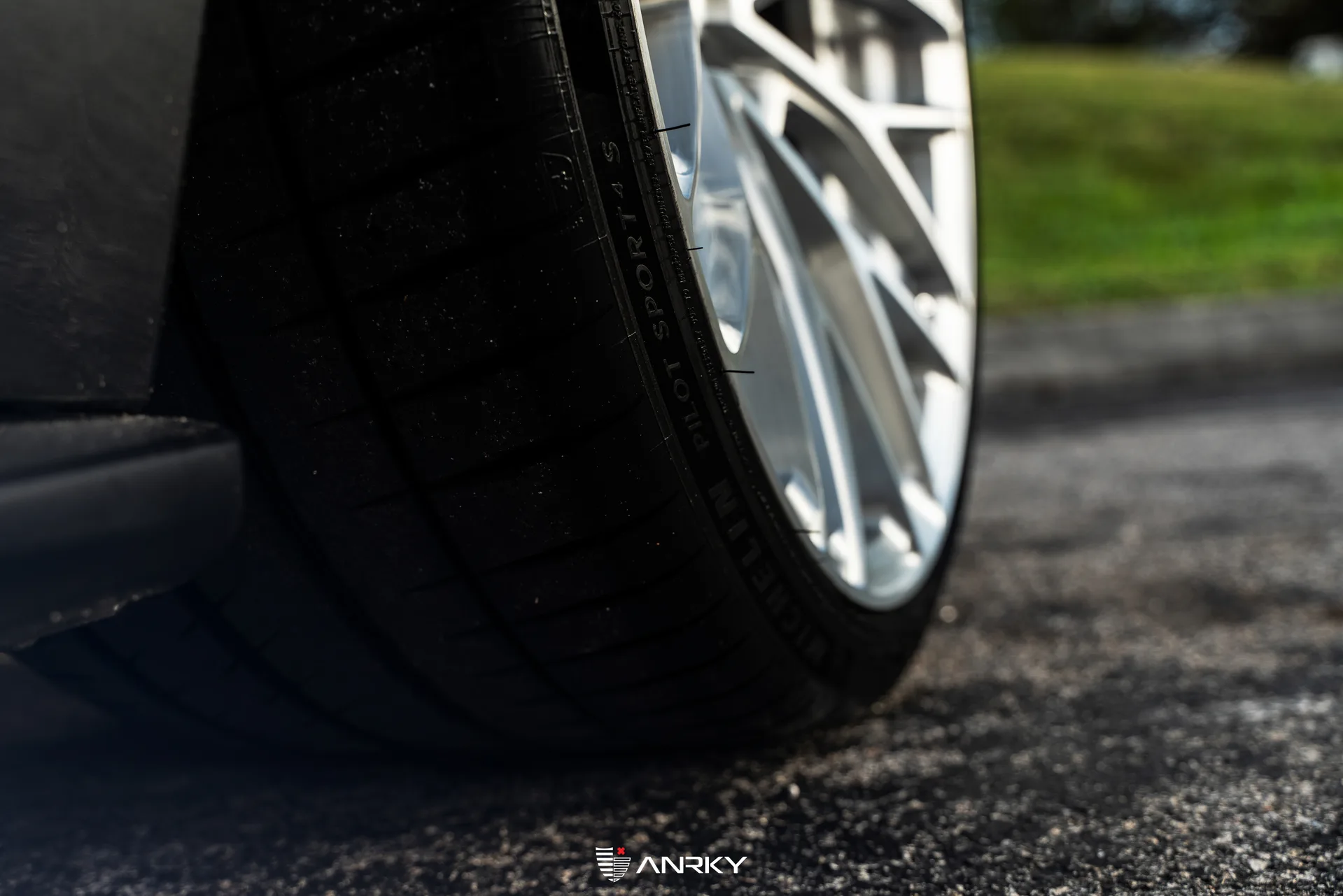 Anrky AN20 SeriesTWO on Ferrari 812 F152M, photo 9