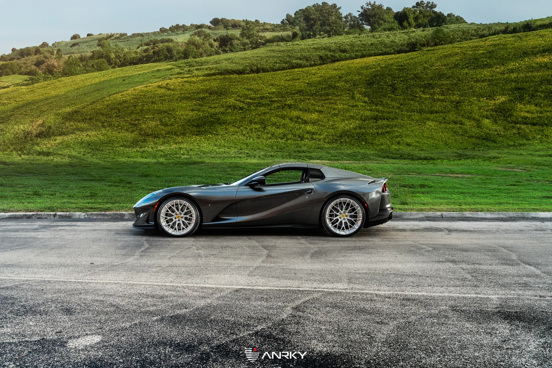 Anrky AN20 SeriesTWO on Ferrari 812 F152M, photo 6