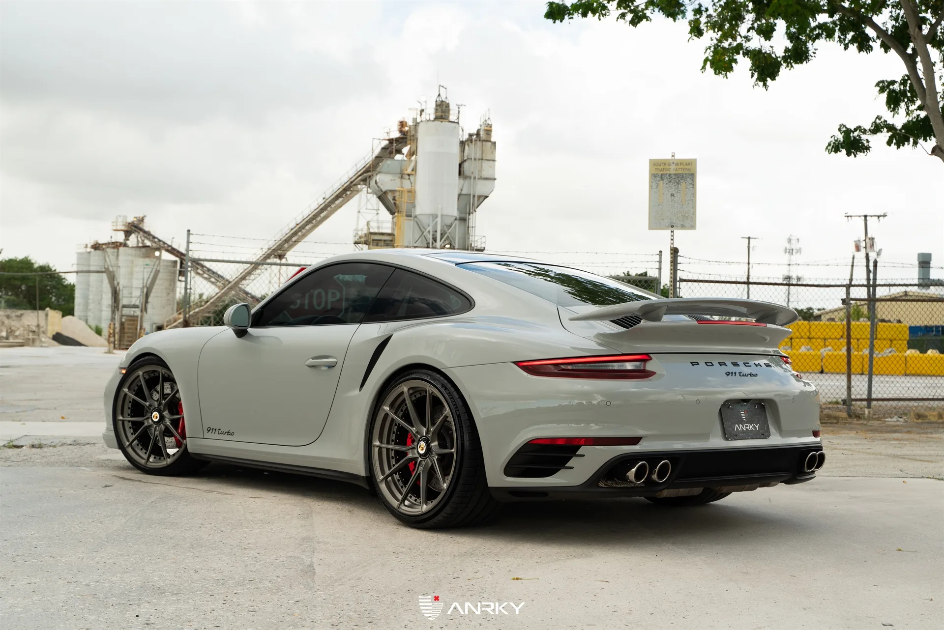 Anrky AN22 SeriesTWO on Porsche 911 991.1
