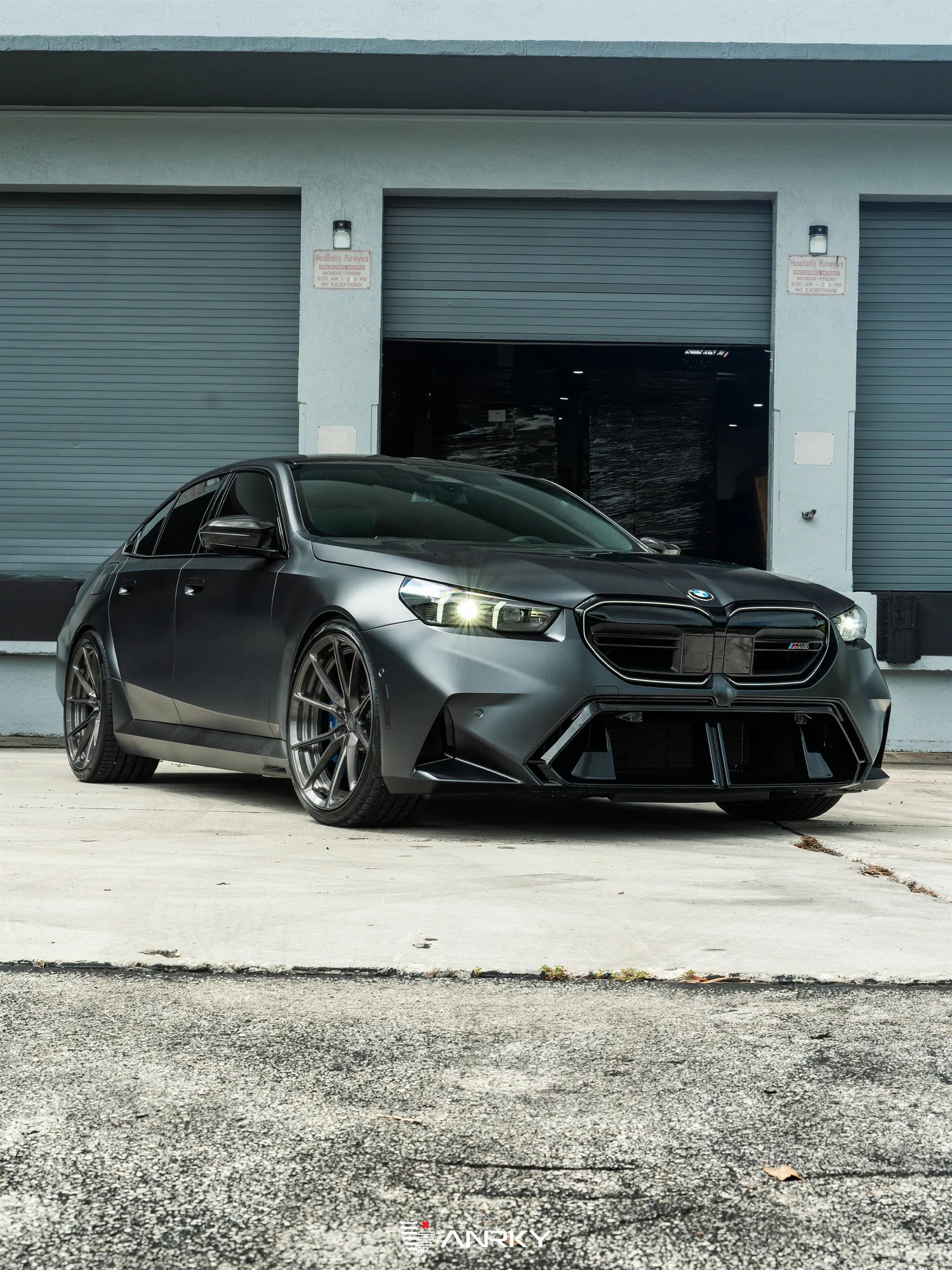 Anrky AN22 SeriesTWO on BMW M5 G90
