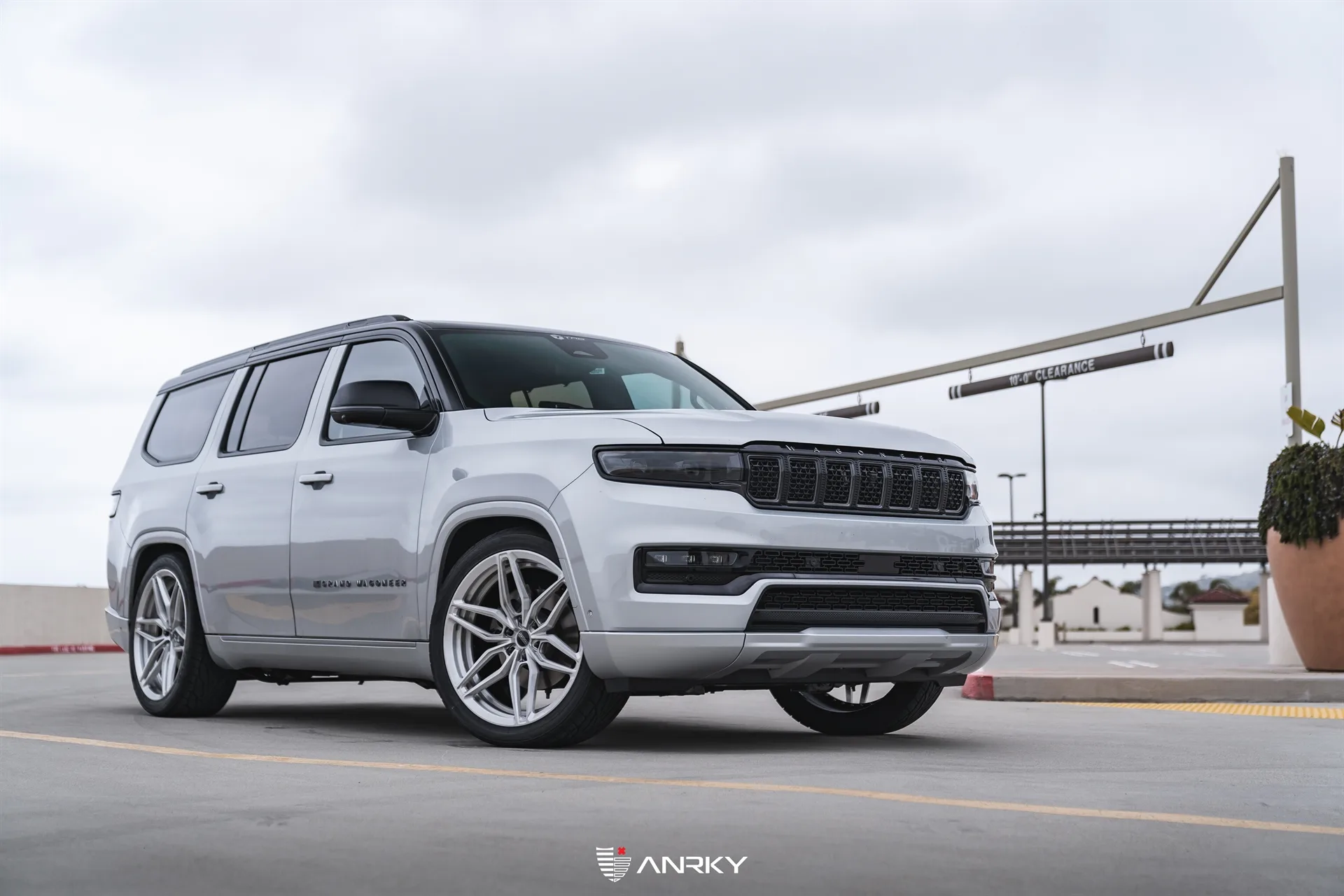 Anrky AN26 SeriesTWO on Jeep Grand Wagoneer WS (2022-)