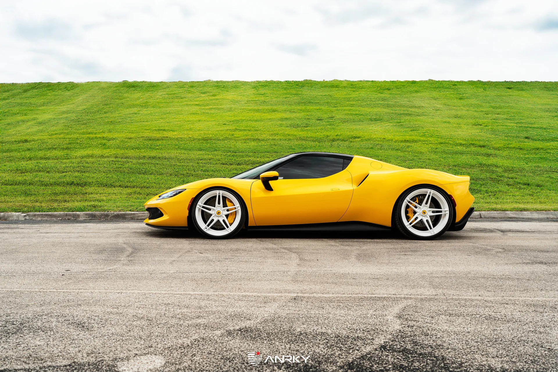 Anrky AN27 SeriesTWO on Ferrari 296 F171, photo 12