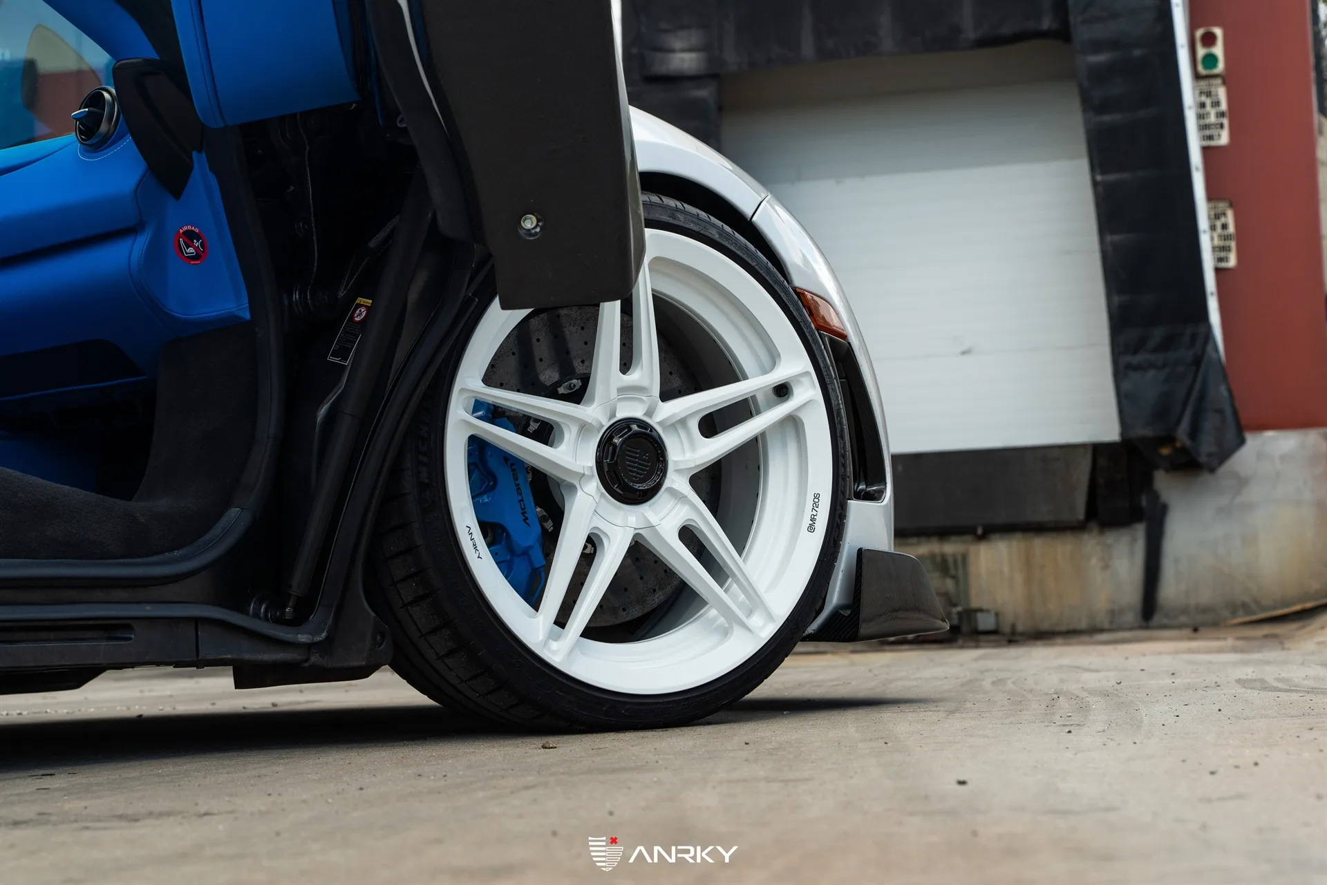 Anrky AN27 SeriesTWO on McLaren 720S, photo 4