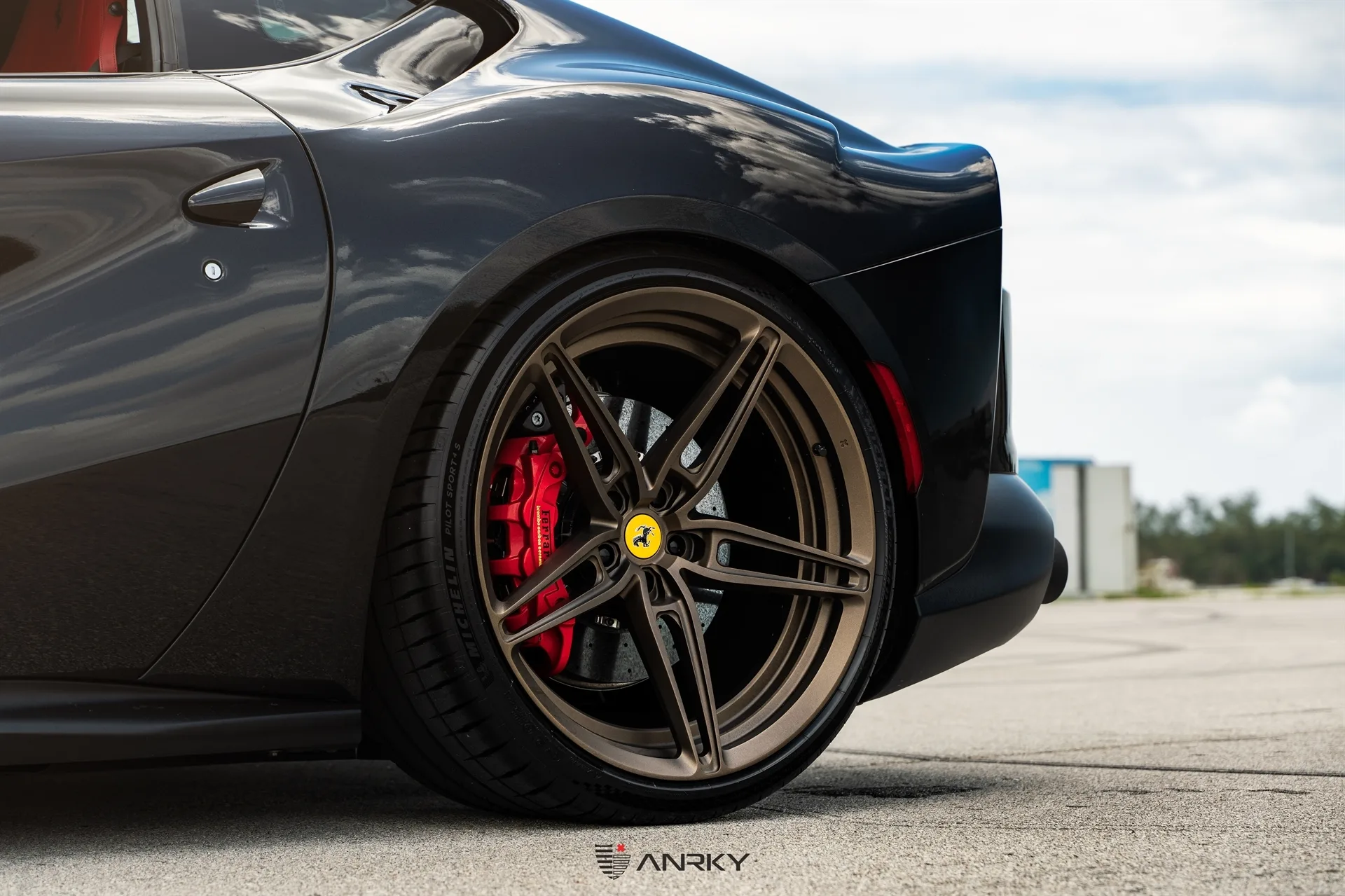 Anrky AN27 SeriesTWO on Ferrari 812 F152M, photo 8