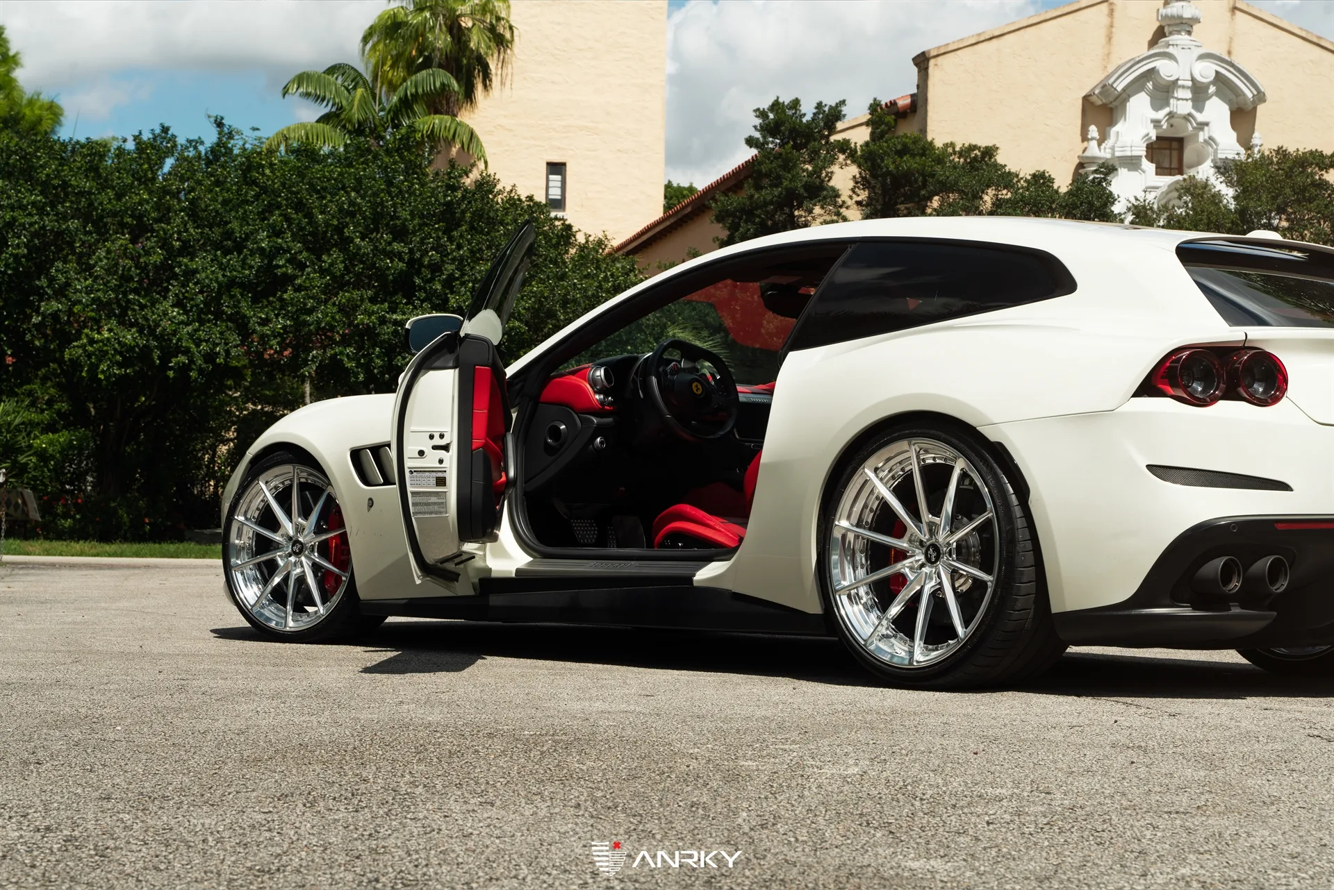 Anrky AN28 SeriesTWO on Ferrari GTC4 Lusso F151M