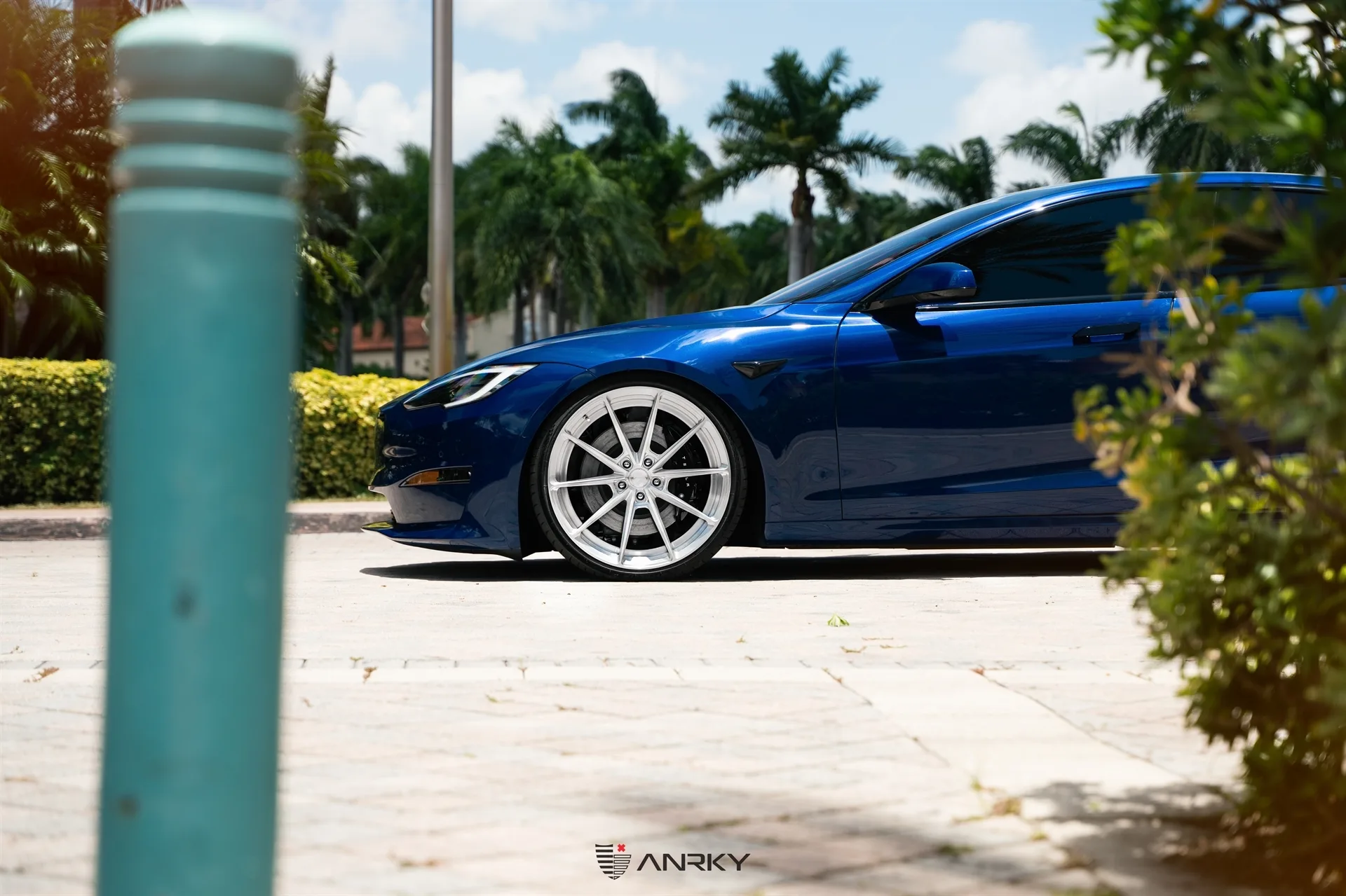 Anrky AN28 SeriesTWO on Tesla Model S Original (2012-2016), photo 8