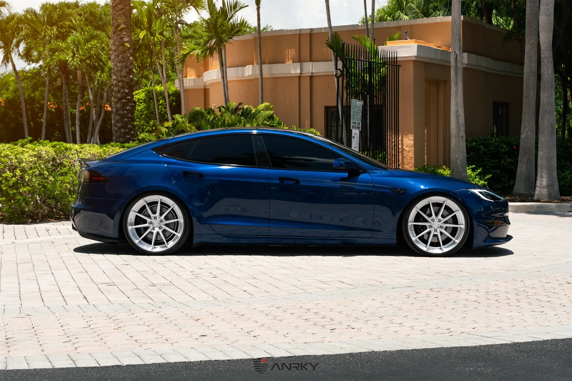 Anrky AN28 SeriesTWO on Tesla Model S Original (2012-2016), photo 5