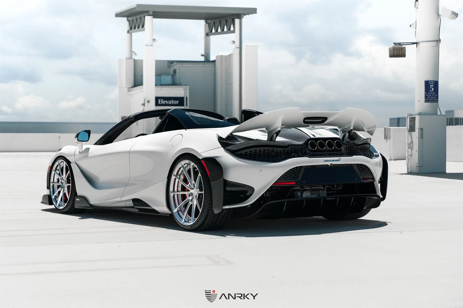 Anrky AN28 SeriesTWO on McLaren 765LT, photo 8