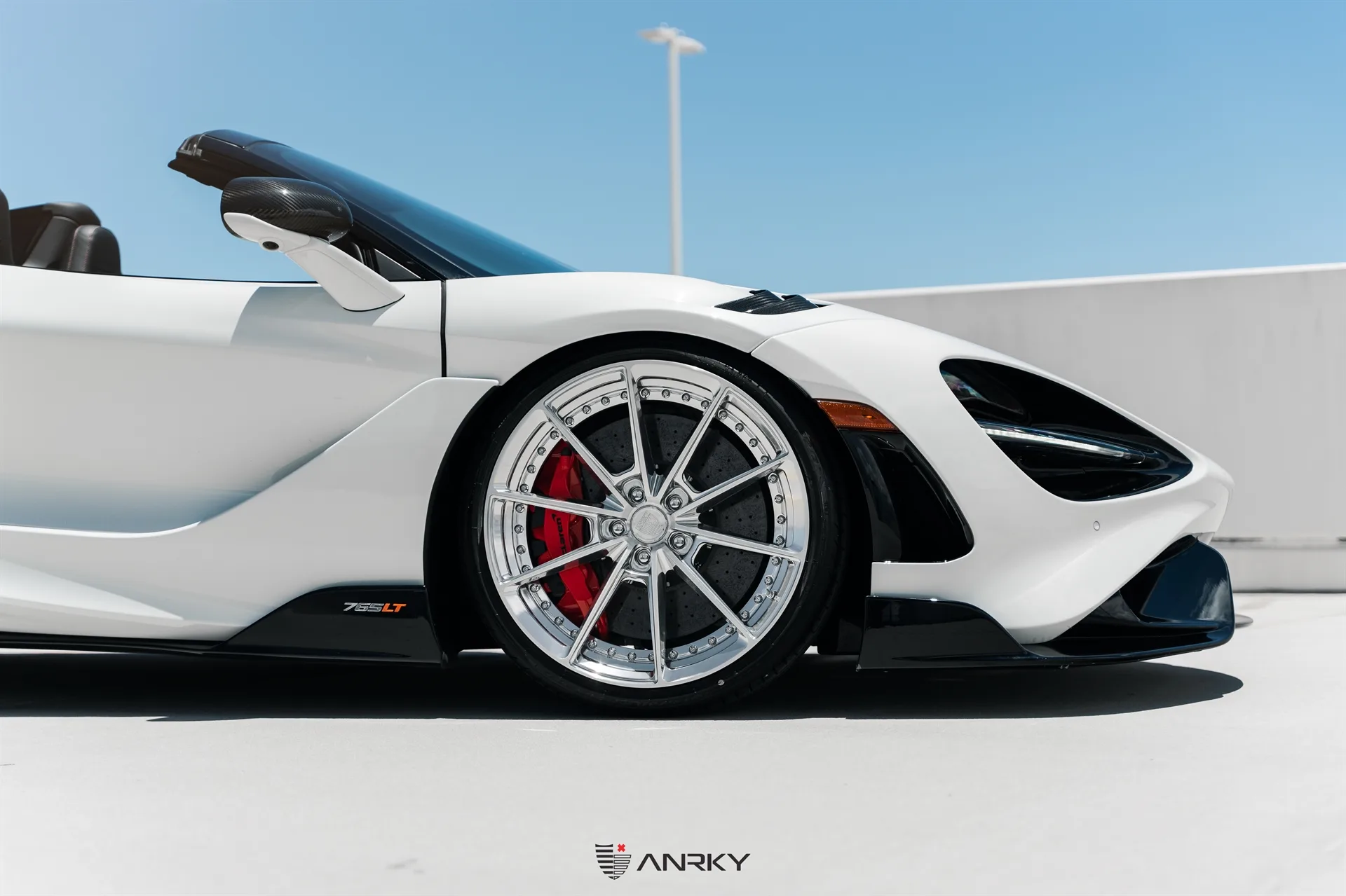 Anrky AN28 SeriesTWO on McLaren 765LT, photo 2