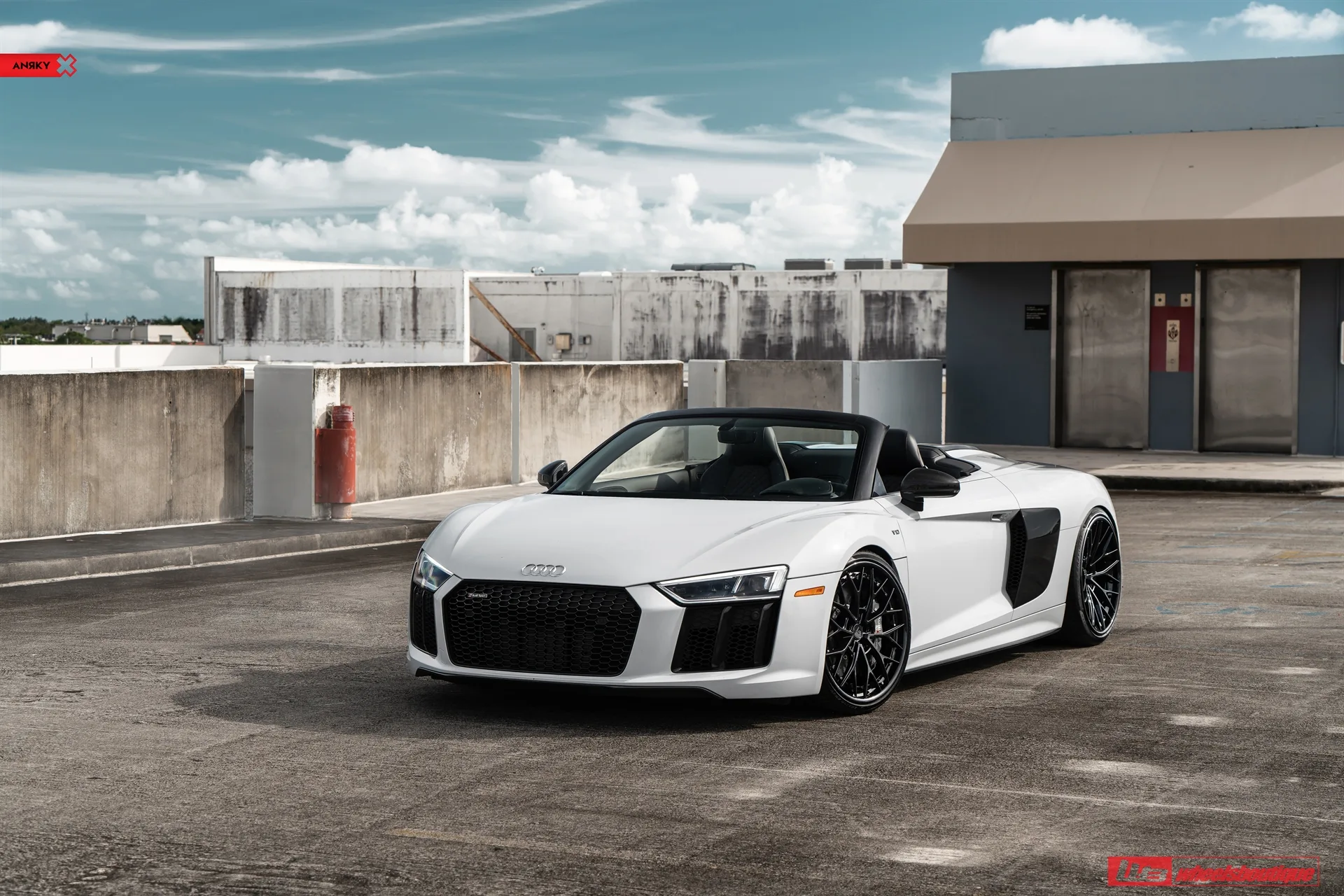 Anrky AN30 SeriesTHREE on Audi R8 Type 4S.1