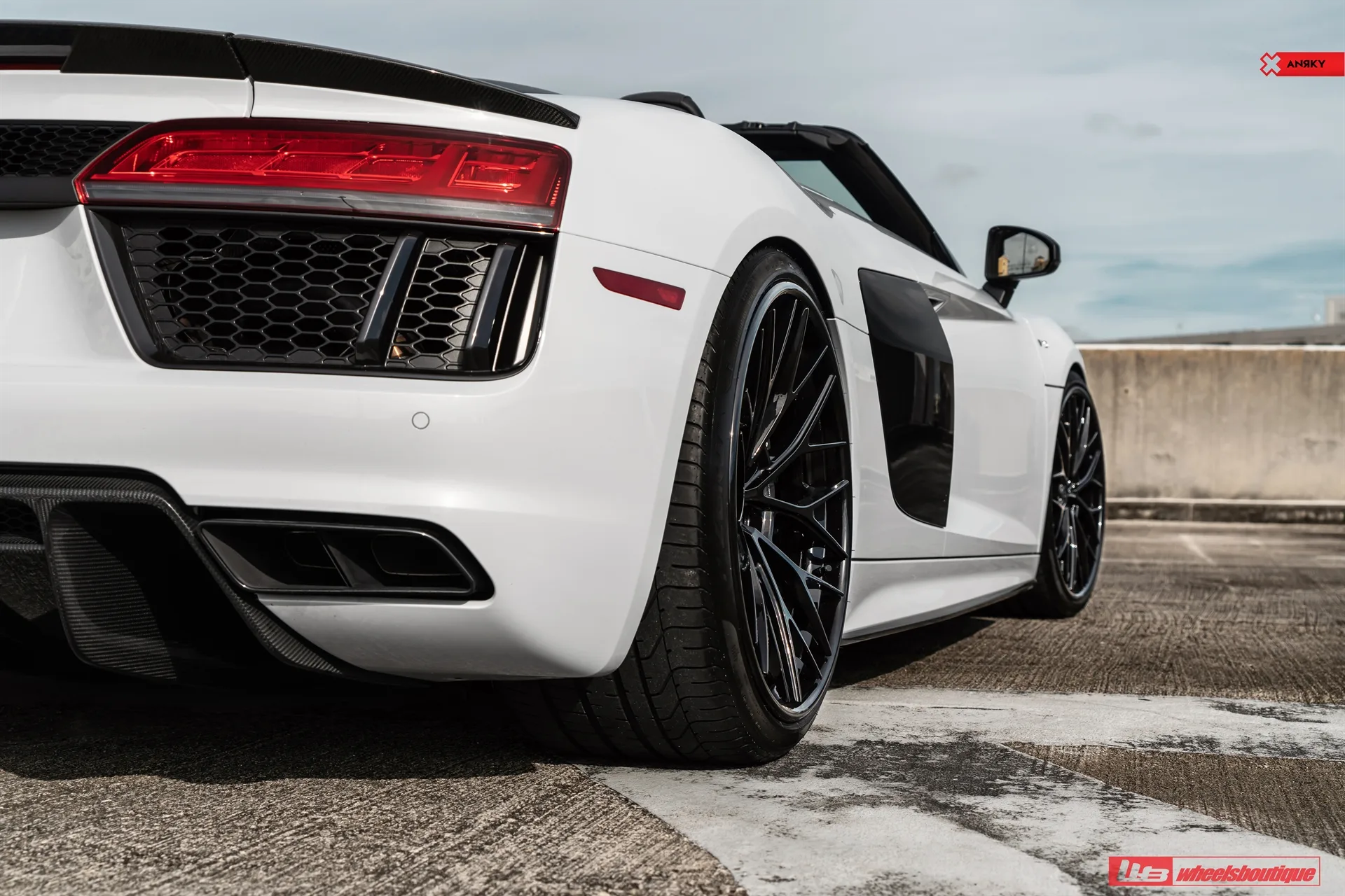 Anrky AN30 SeriesTHREE on Audi R8 Type 4S.1, photo 5