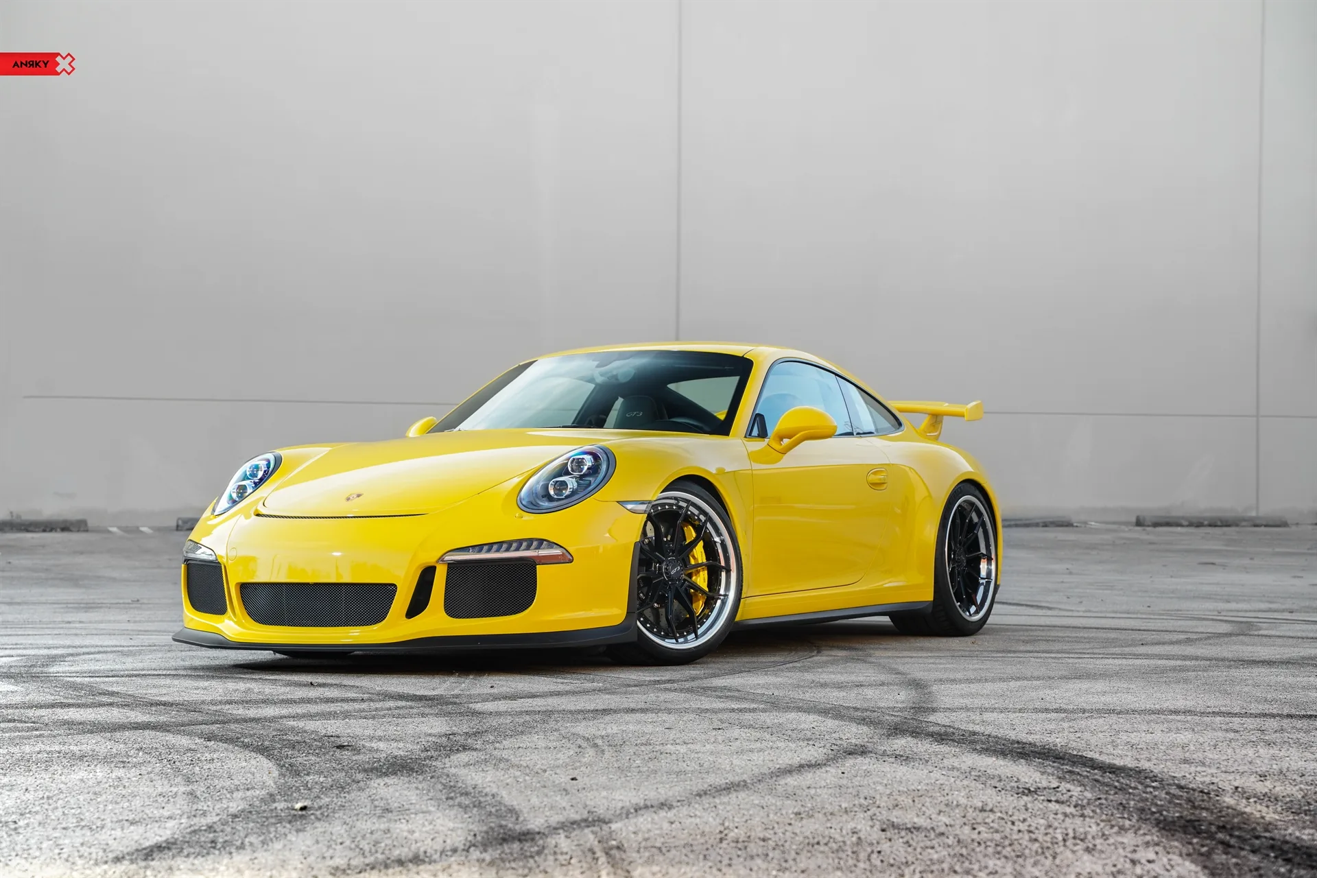 Anrky AN31 SeriesTHREE on Porsche 911 991.1