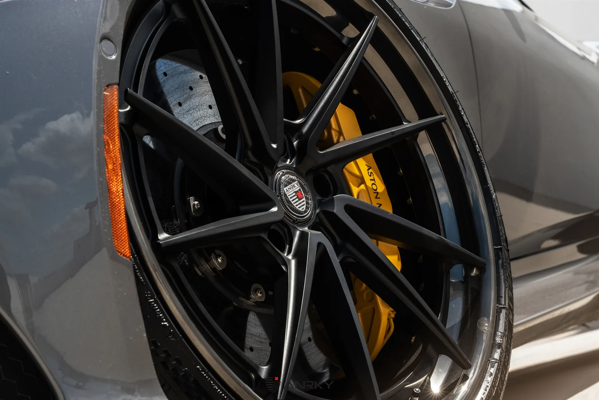 Anrky AN33 SeriesTHREE on Aston Martin DBS Superleggera, photo 10