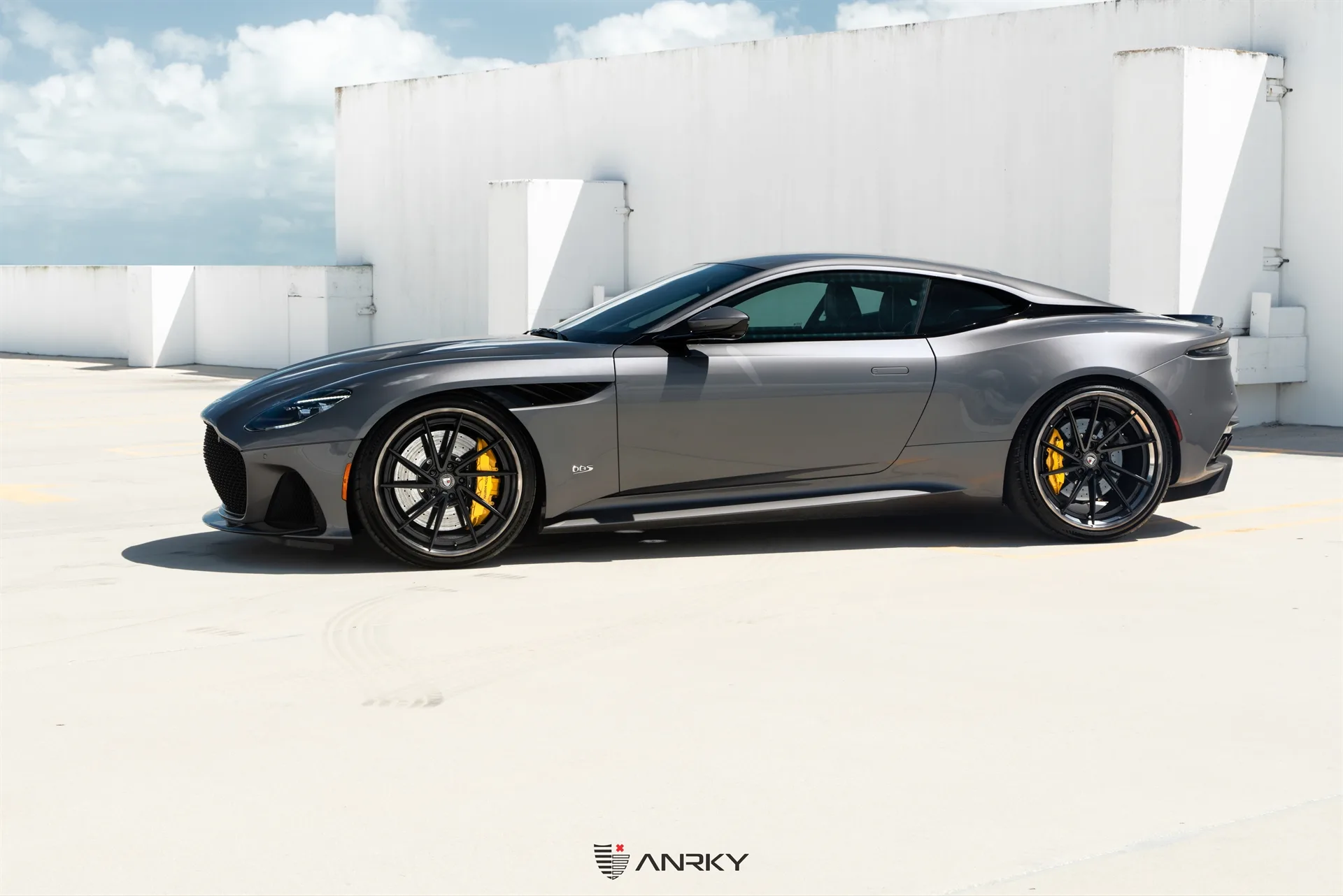 Anrky AN33 SeriesTHREE on Aston Martin DBS Superleggera