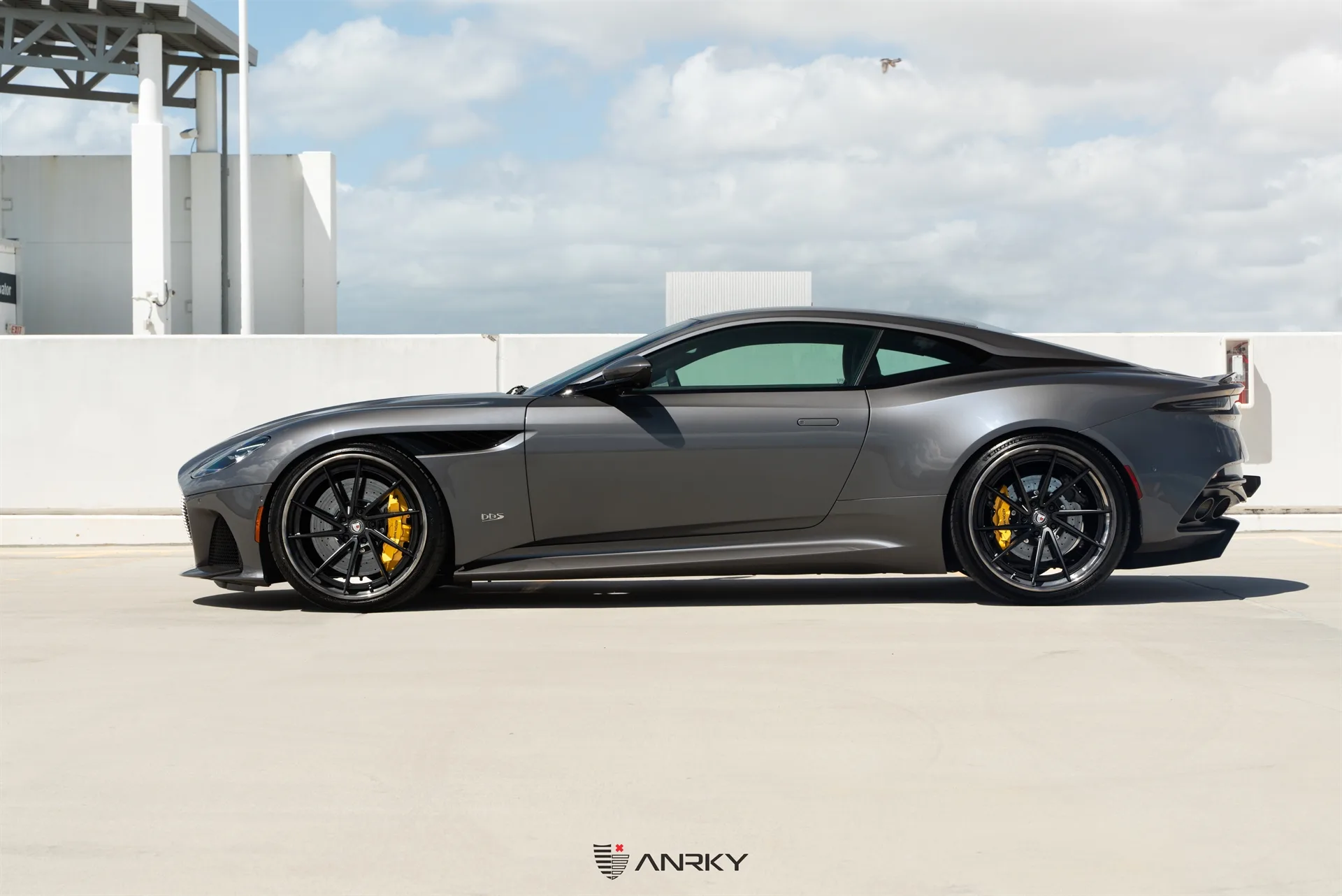 Anrky AN33 SeriesTHREE on Aston Martin DBS Superleggera, photo 2