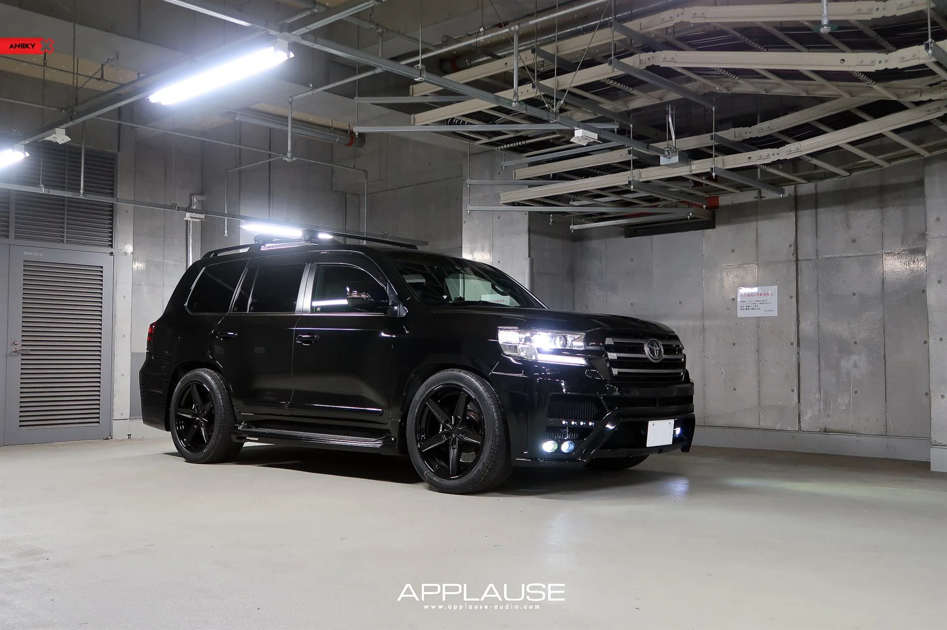 Anrky AN35 SeriesTHREE on Toyota Land Cruiser J200.1