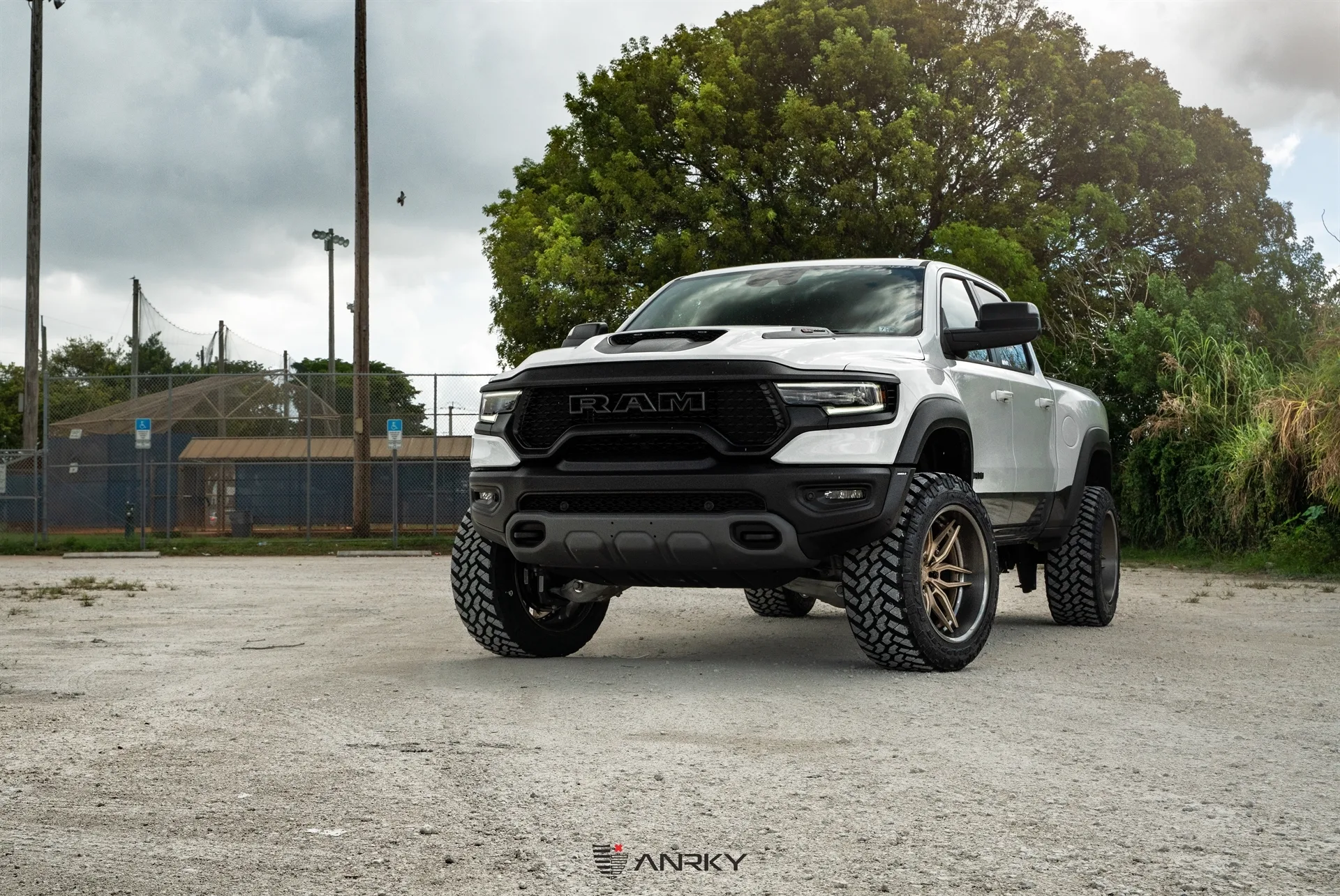 Anrky AN36T SeriesTHREE on RAM 1500 5th gen (DT), photo 11