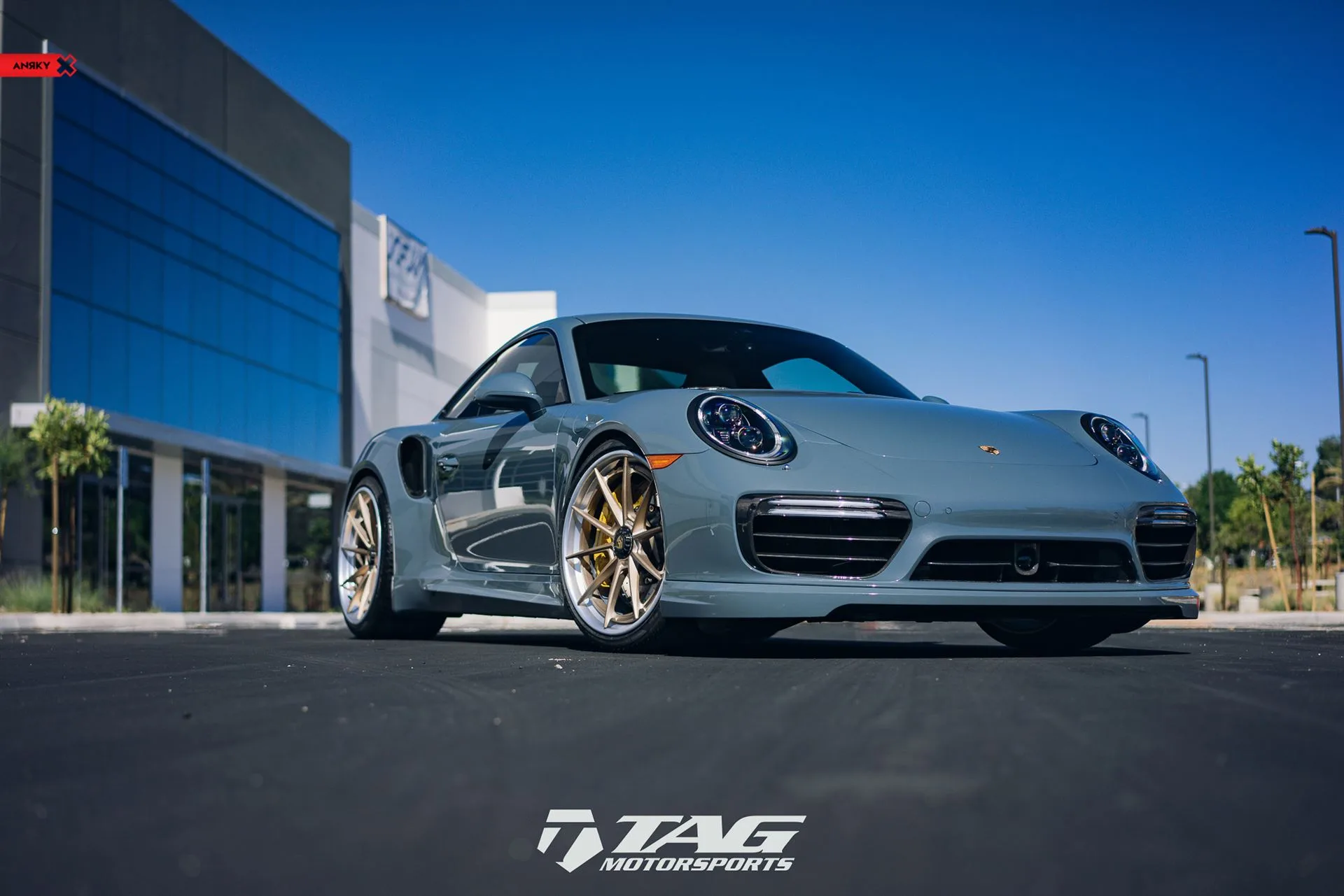 Anrky AN38 SeriesTHREE on Porsche 911 991.1