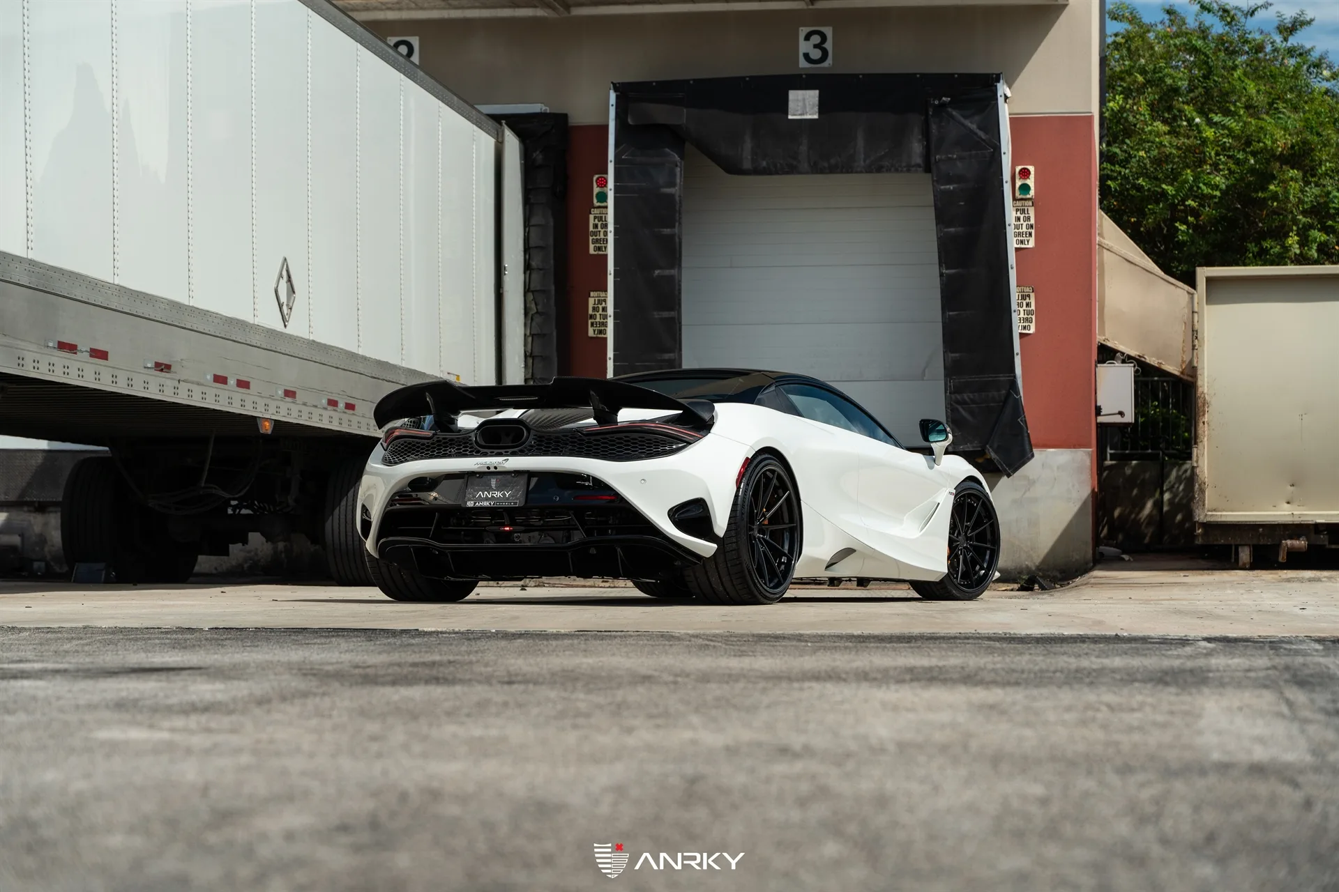 Anrky AN38 SeriesTHREE on McLaren 750S, photo 5