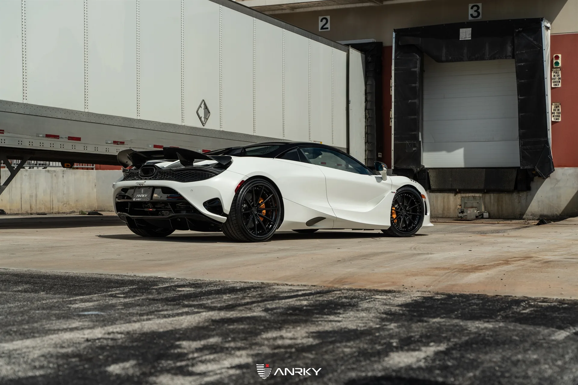 Anrky AN38 SeriesTHREE on McLaren 750S, photo 12