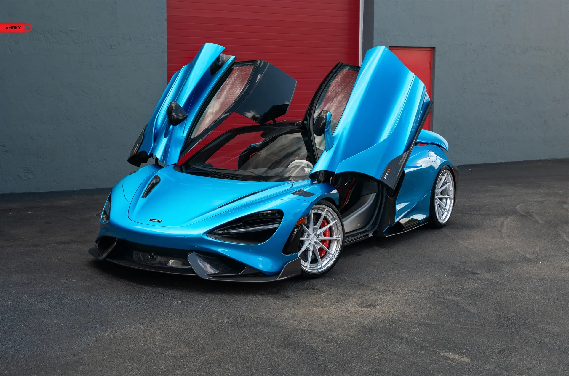 Anrky AN38 SeriesTHREE on McLaren 765LT
