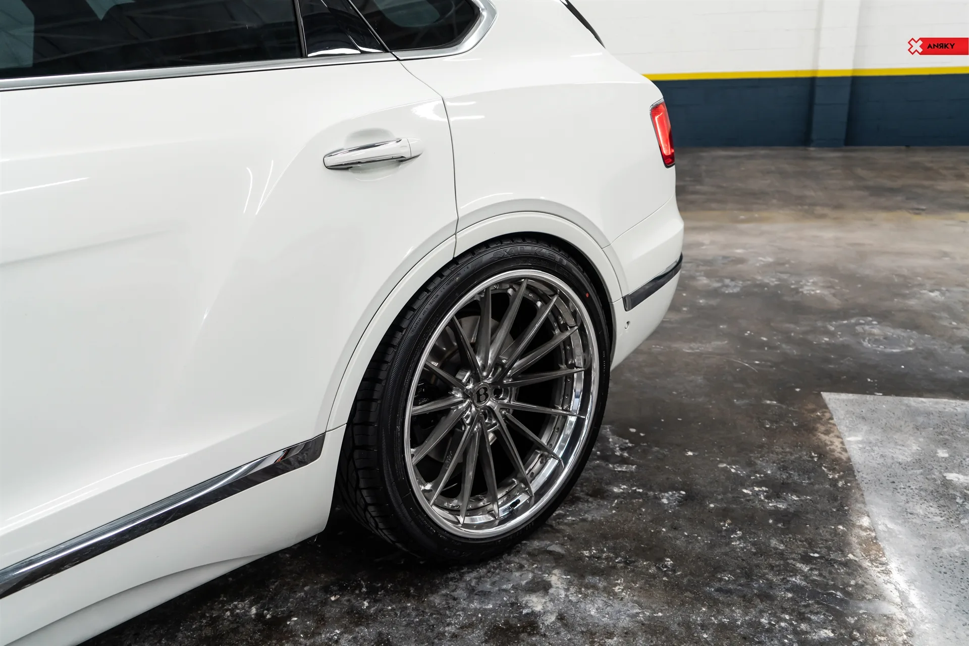 Anrky AN39 SeriesTHREE on Bentley Bentayga.1, photo 10