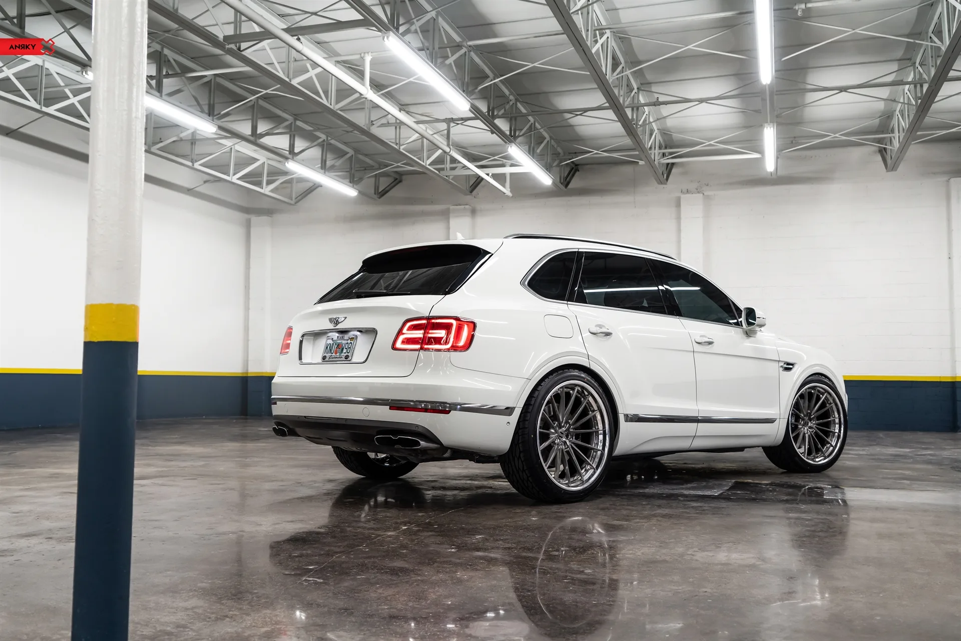 Anrky AN39 SeriesTHREE on Bentley Bentayga.1, photo 6