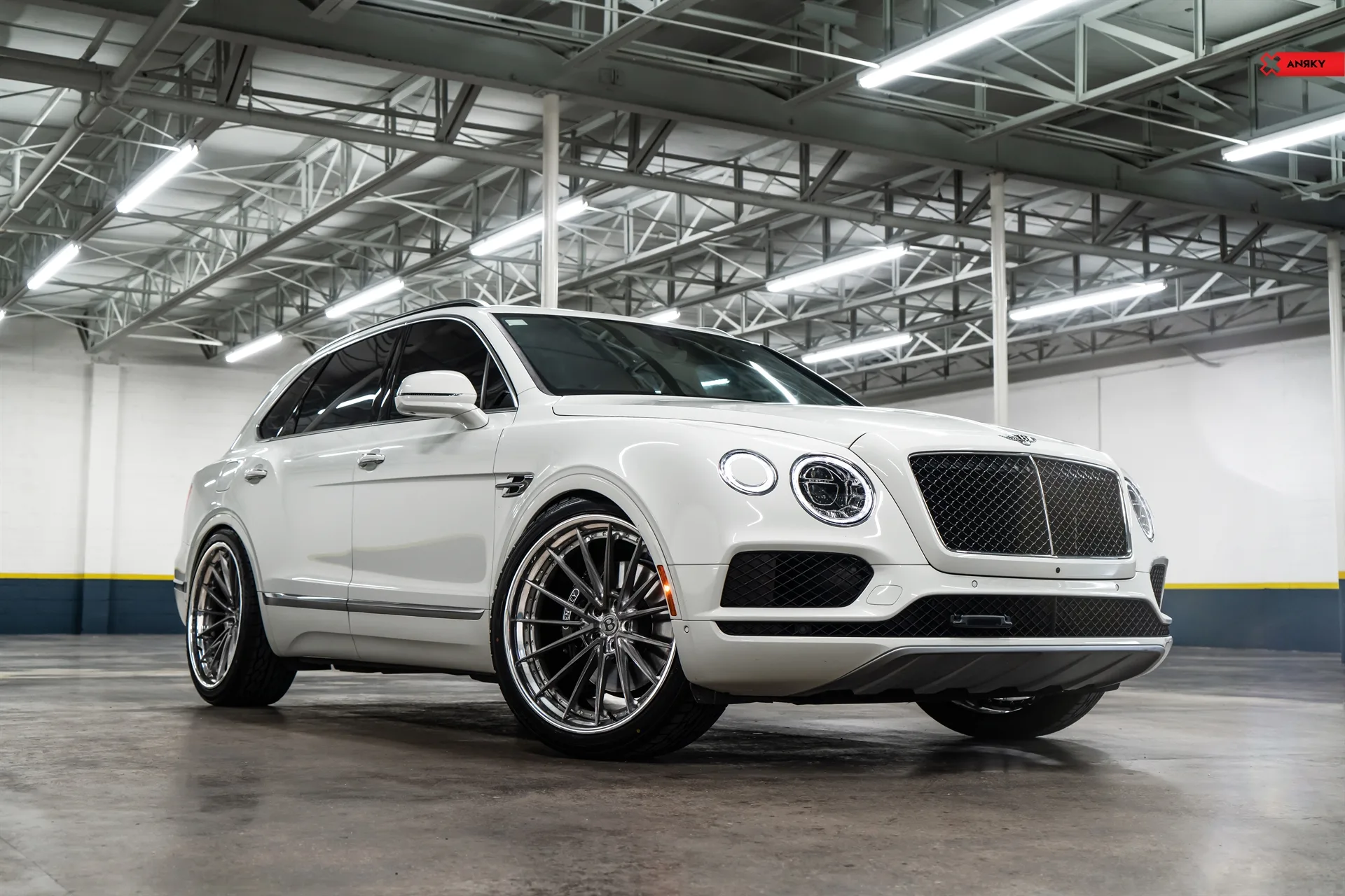 Anrky AN39 SeriesTHREE on Bentley Bentayga.1, photo 3